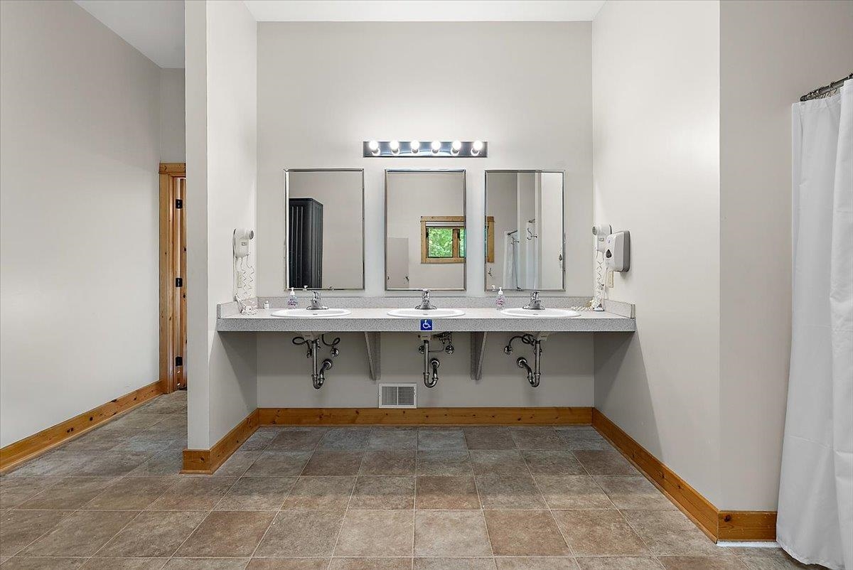 3943 N Skookum Road Property Photo 66