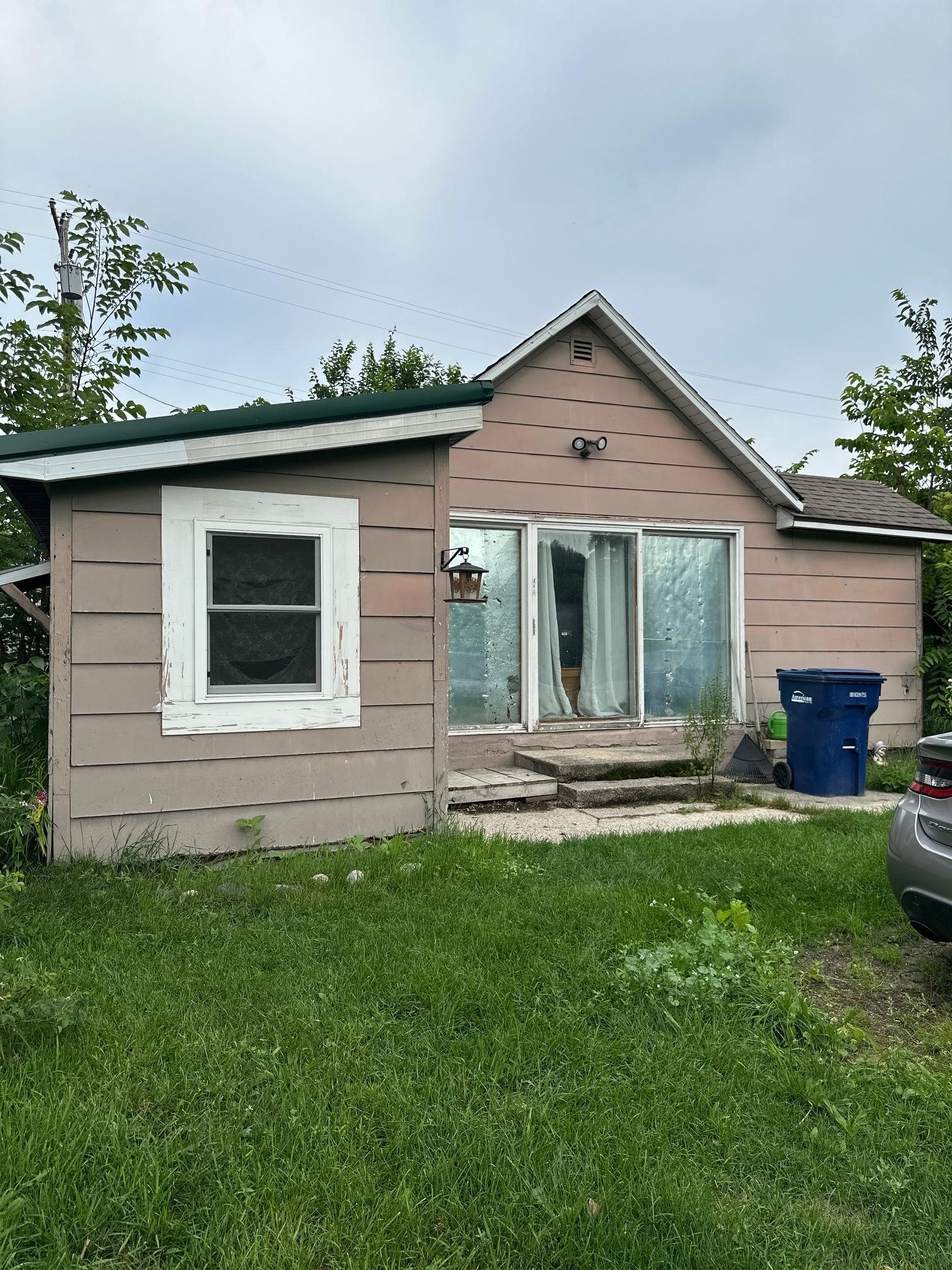60 E Mill Street Property Photo 11