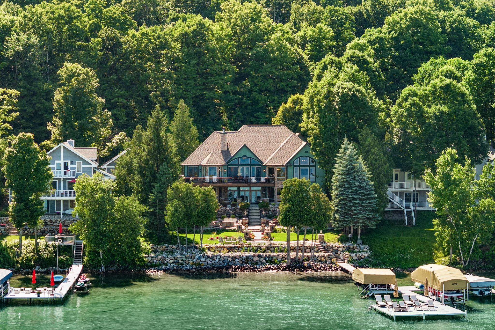 4557 N West Torch Lake Drive Property Photo 1