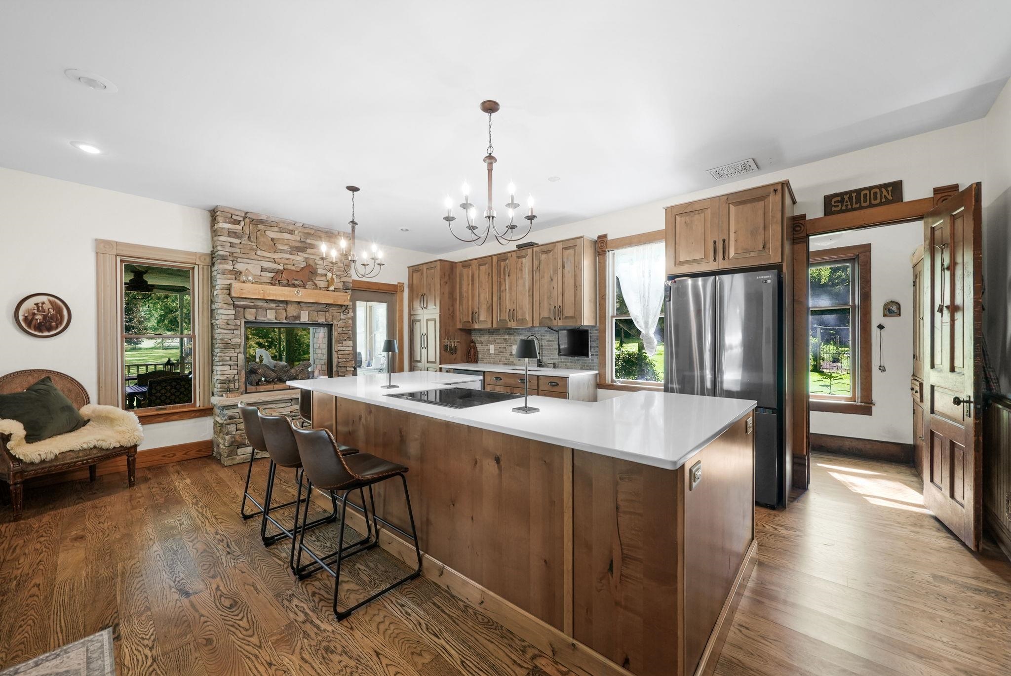 1056 Smith Road Property Photo 6