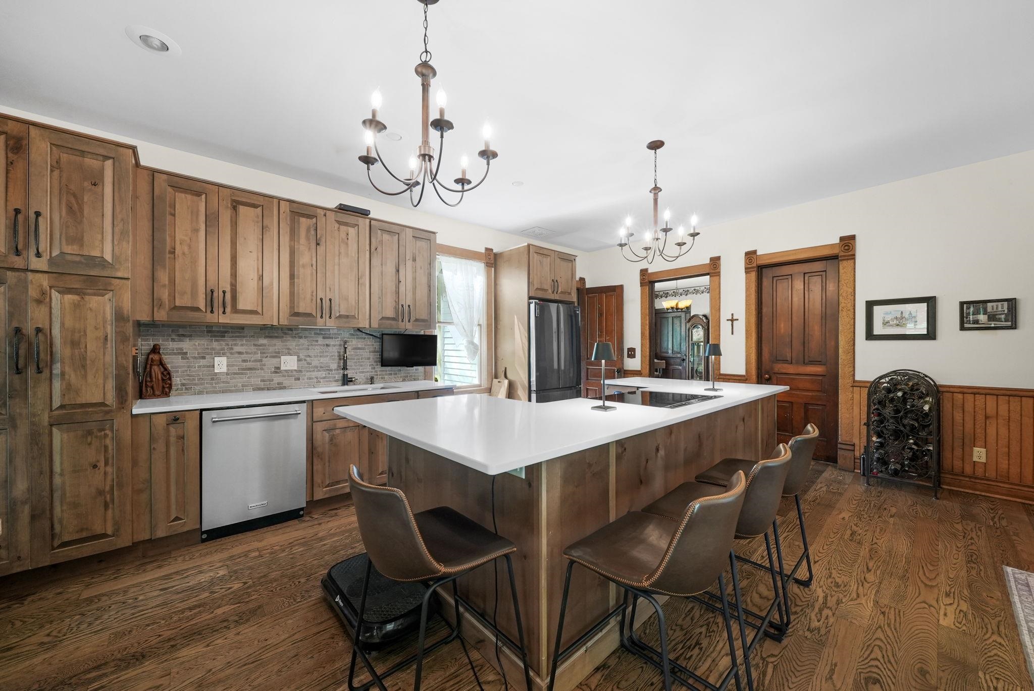 1056 Smith Road Property Photo 7