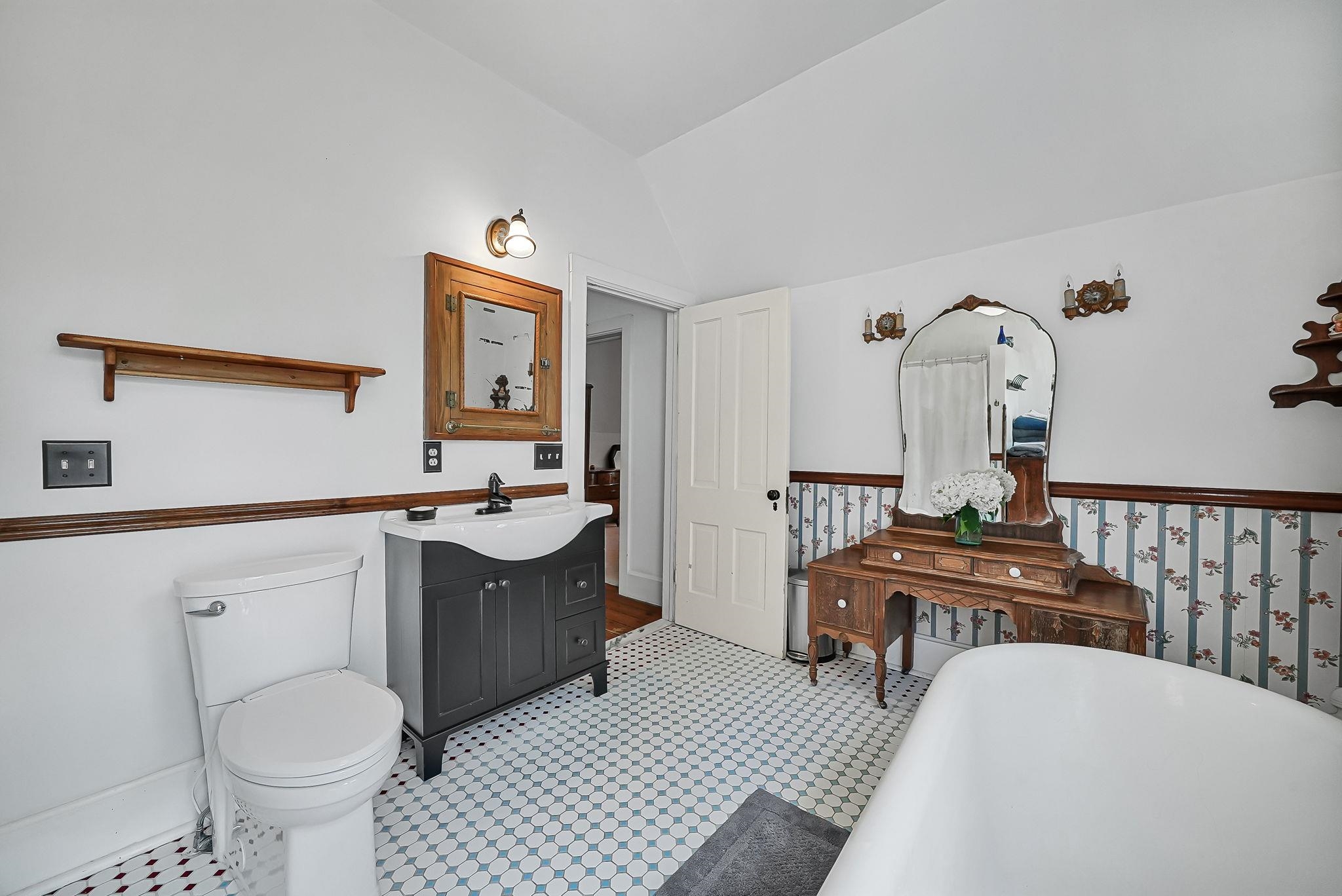 1056 Smith Road Property Photo 27