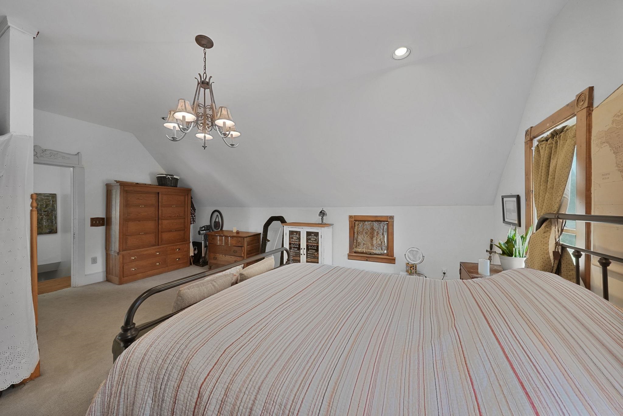 1056 Smith Road Property Photo 32