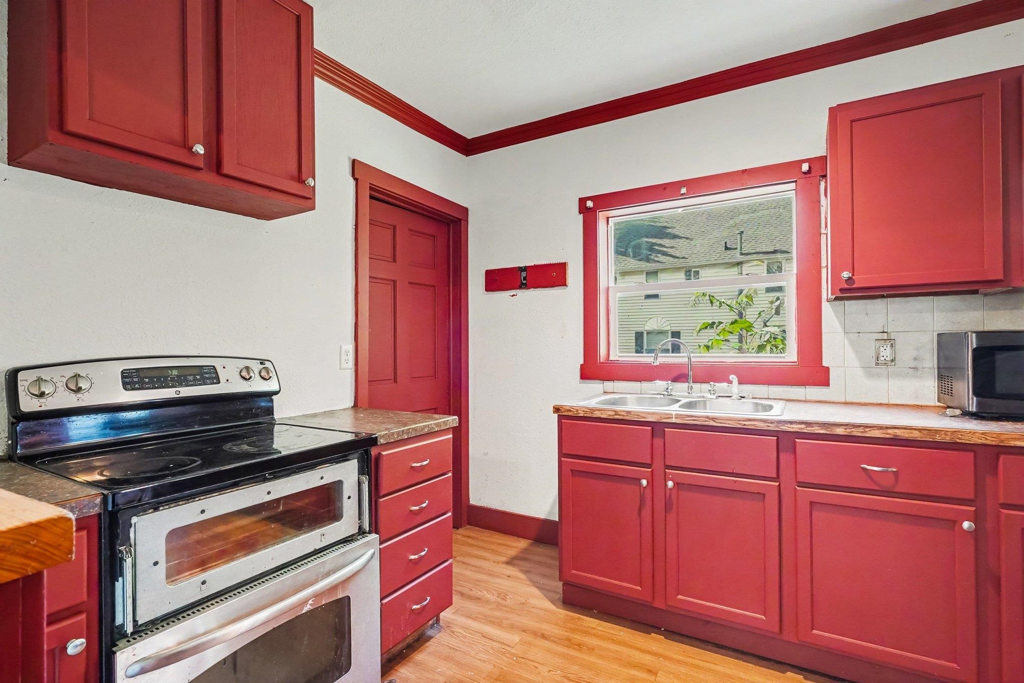 512 S Kinney Avenue Property Photo 10