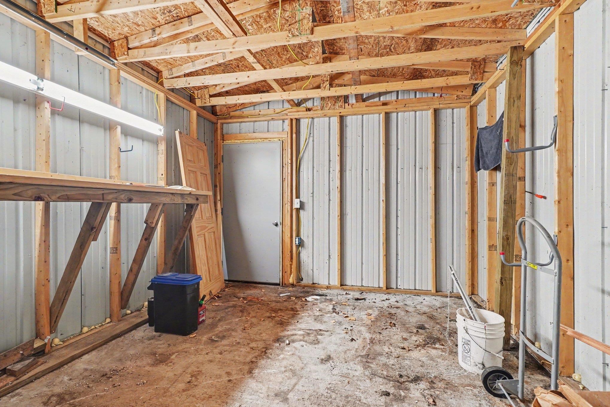 512 S Kinney Avenue Property Photo 28