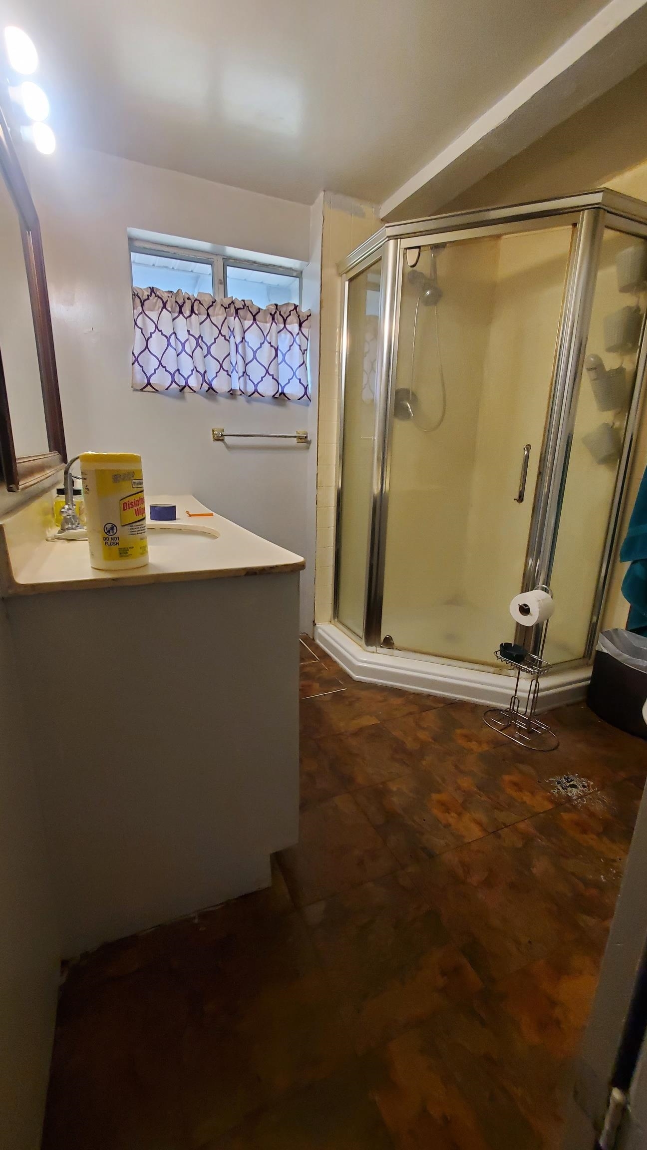 910 N Bowery Property Photo 7