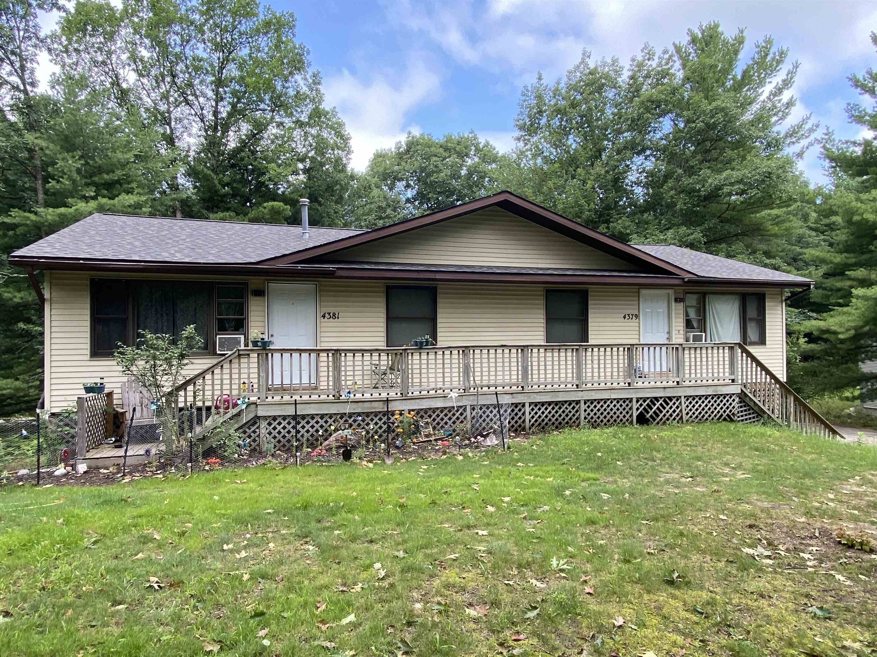 4379 & 4381 Eagle Crest Drive Property Photo 1