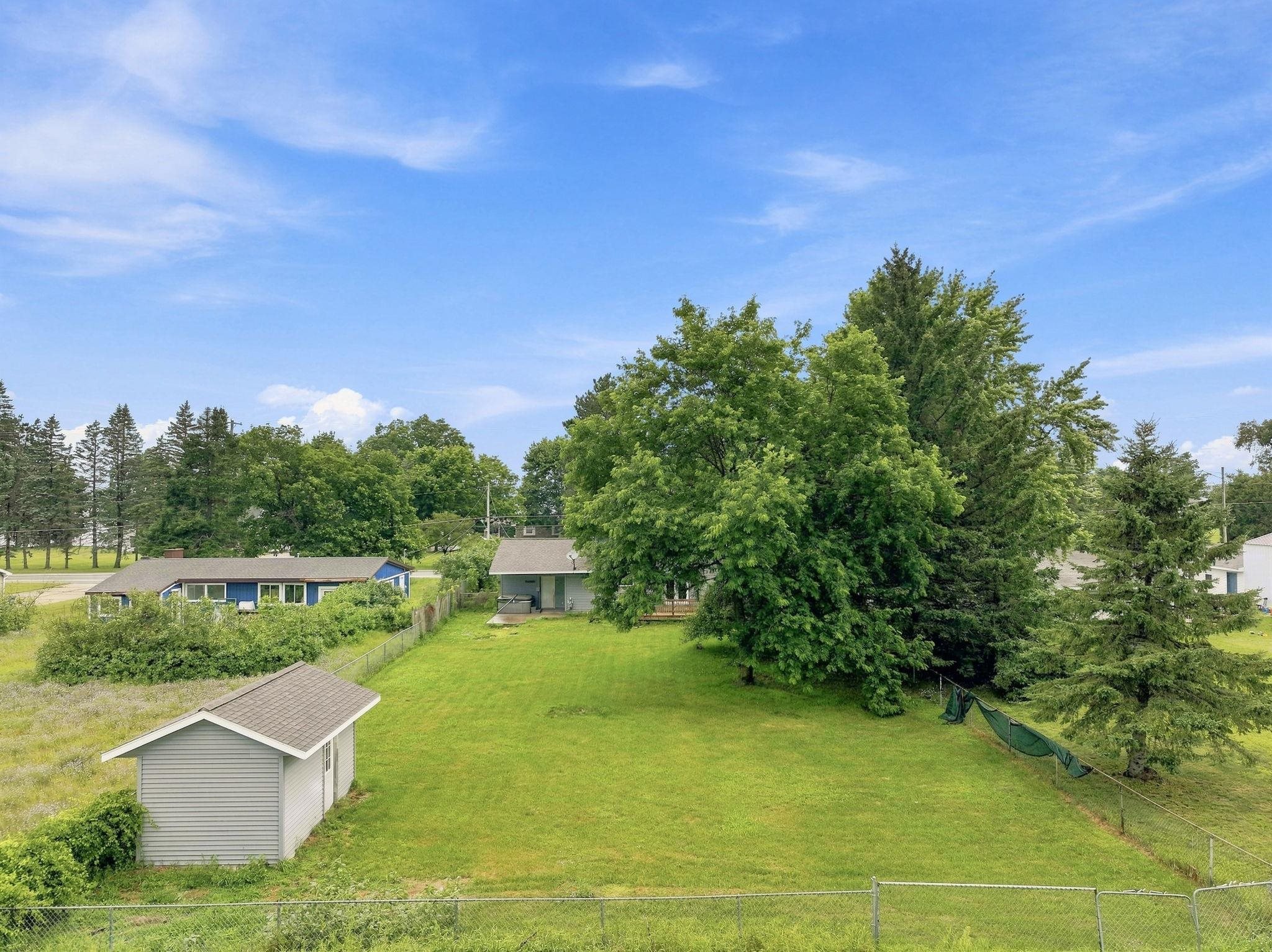 1017 Sunnyside Drive Property Photo 4