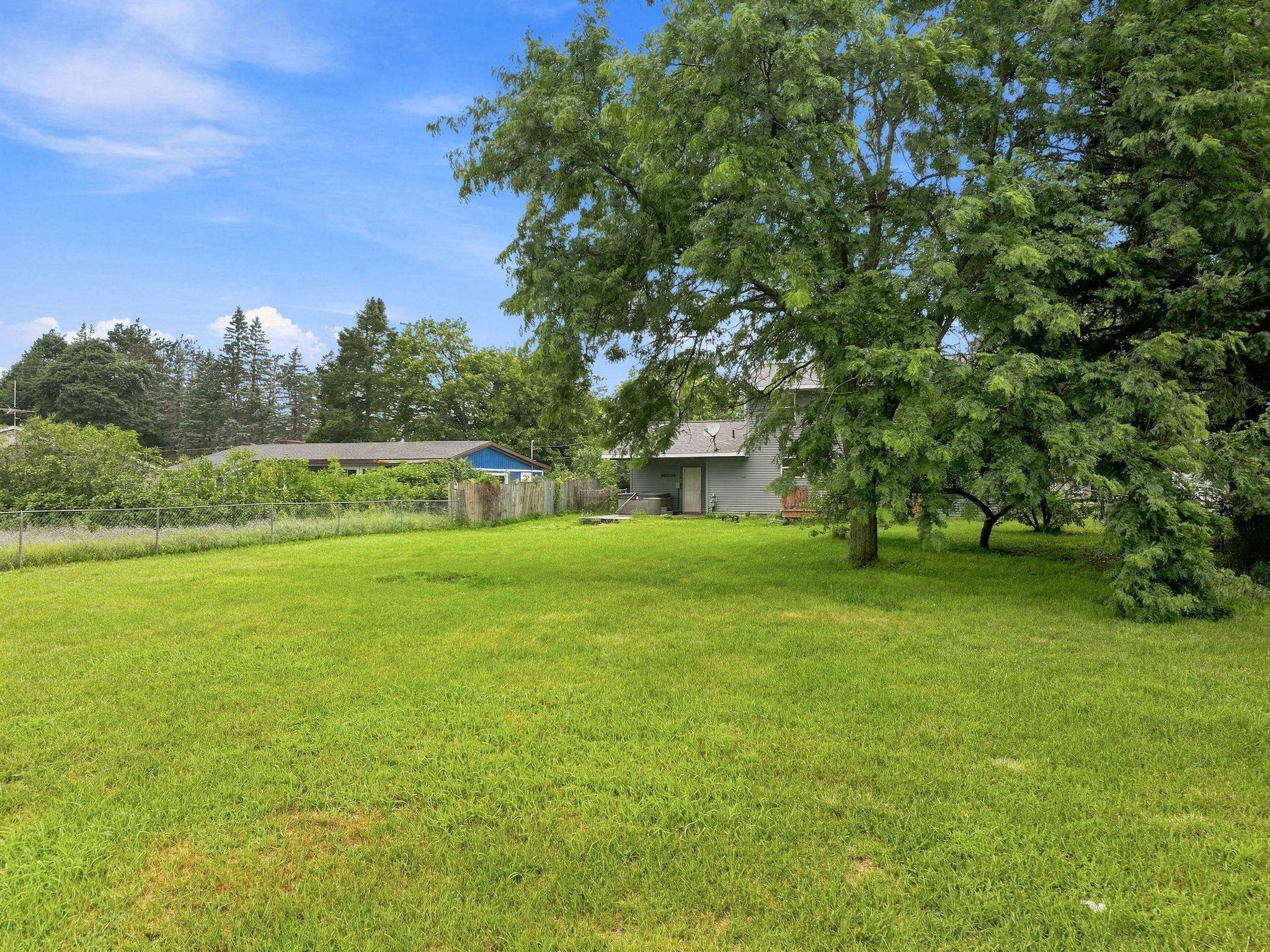 1017 Sunnyside Drive Property Photo 5