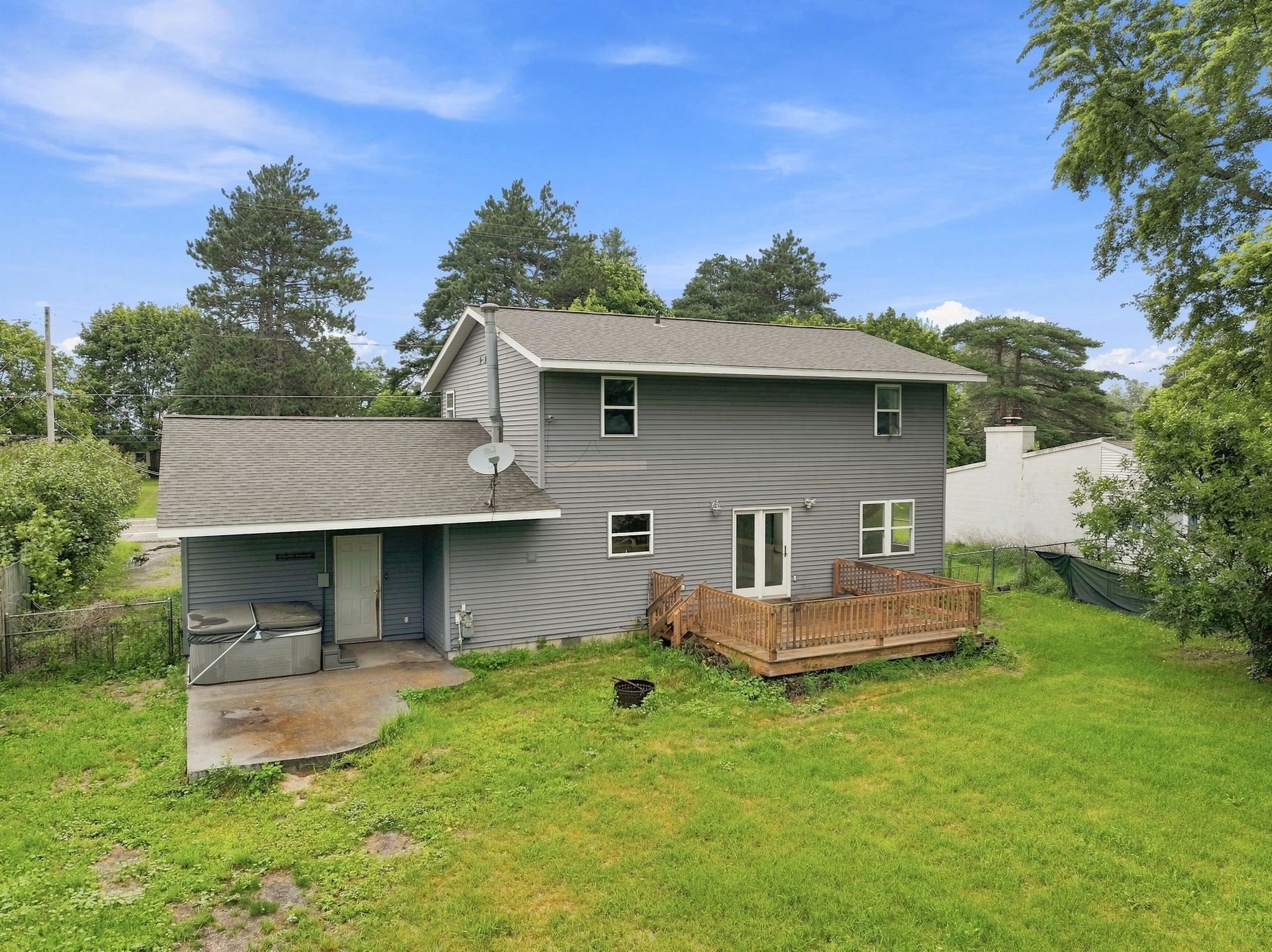 1017 Sunnyside Drive Property Photo 6