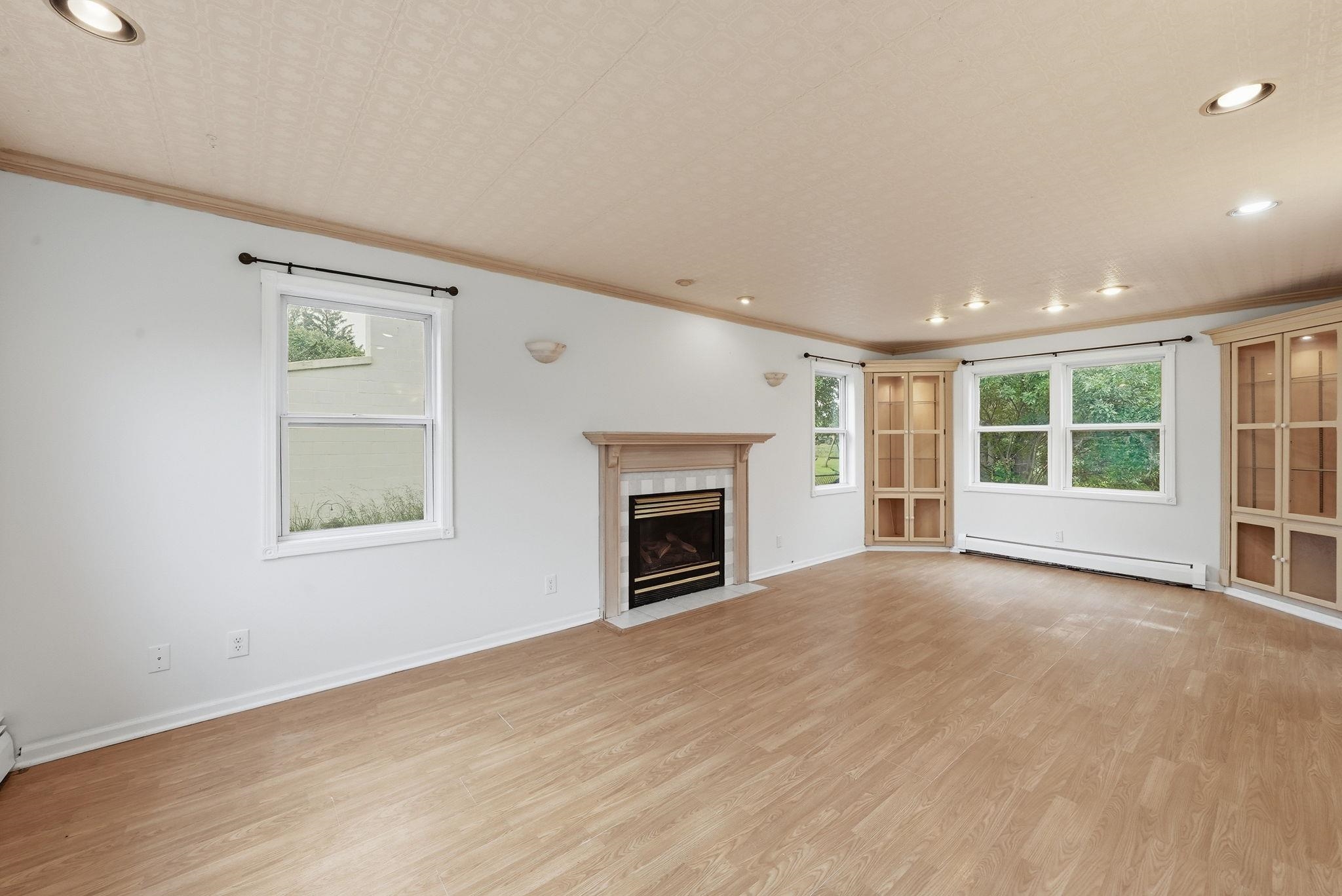 1017 Sunnyside Drive Property Photo 10