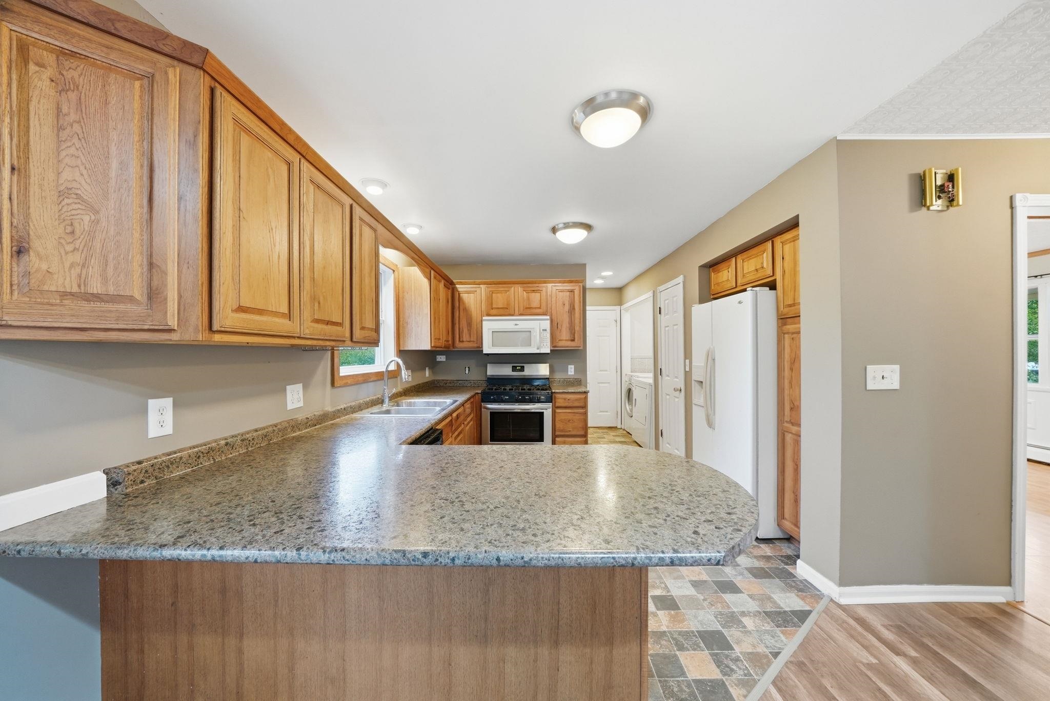 1017 Sunnyside Drive Property Photo 16