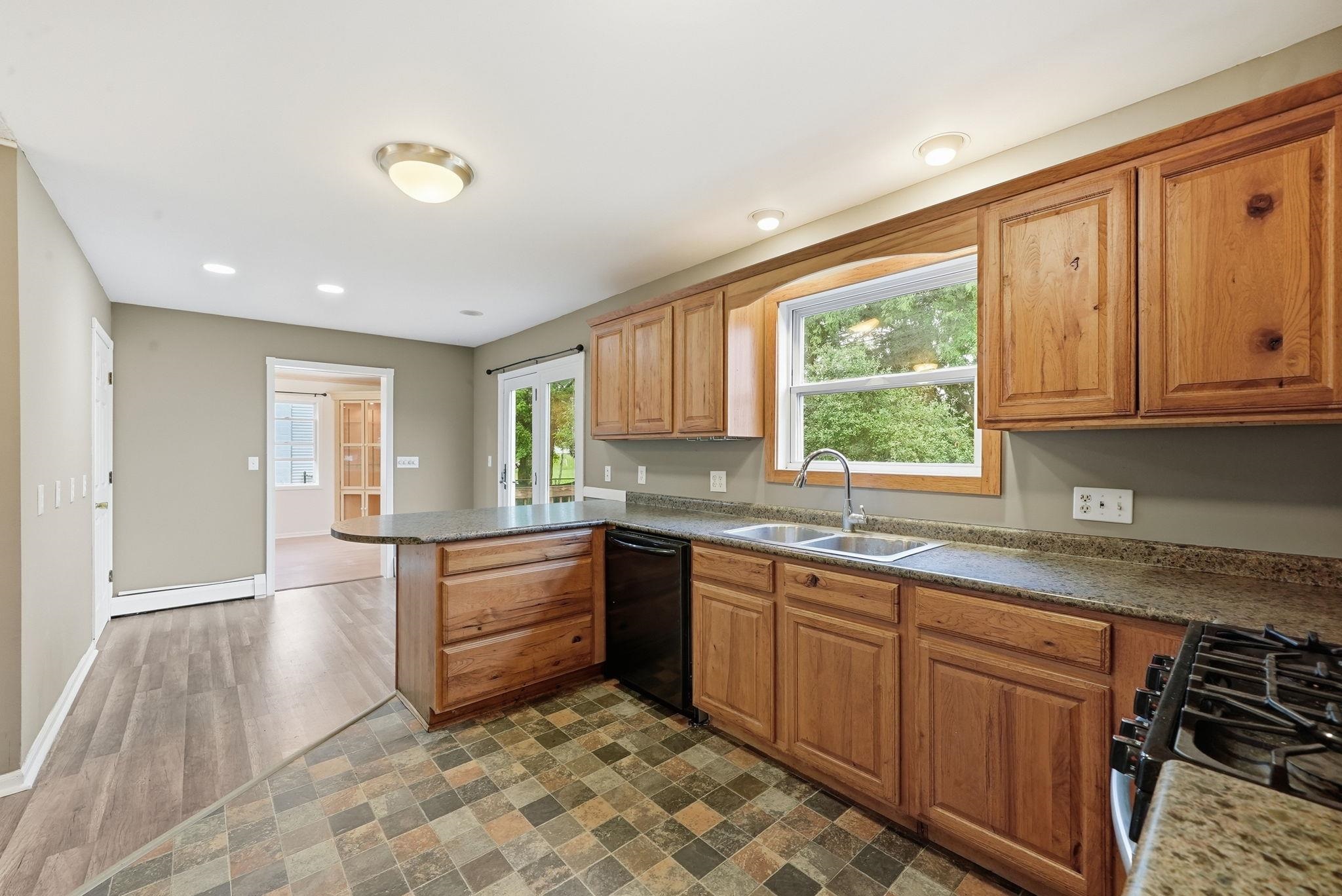 1017 Sunnyside Drive Property Photo 19