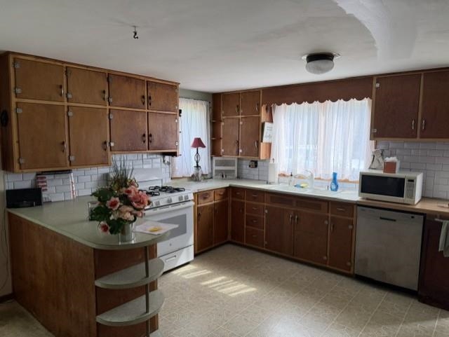 7973 W Madison Road Property Photo 9