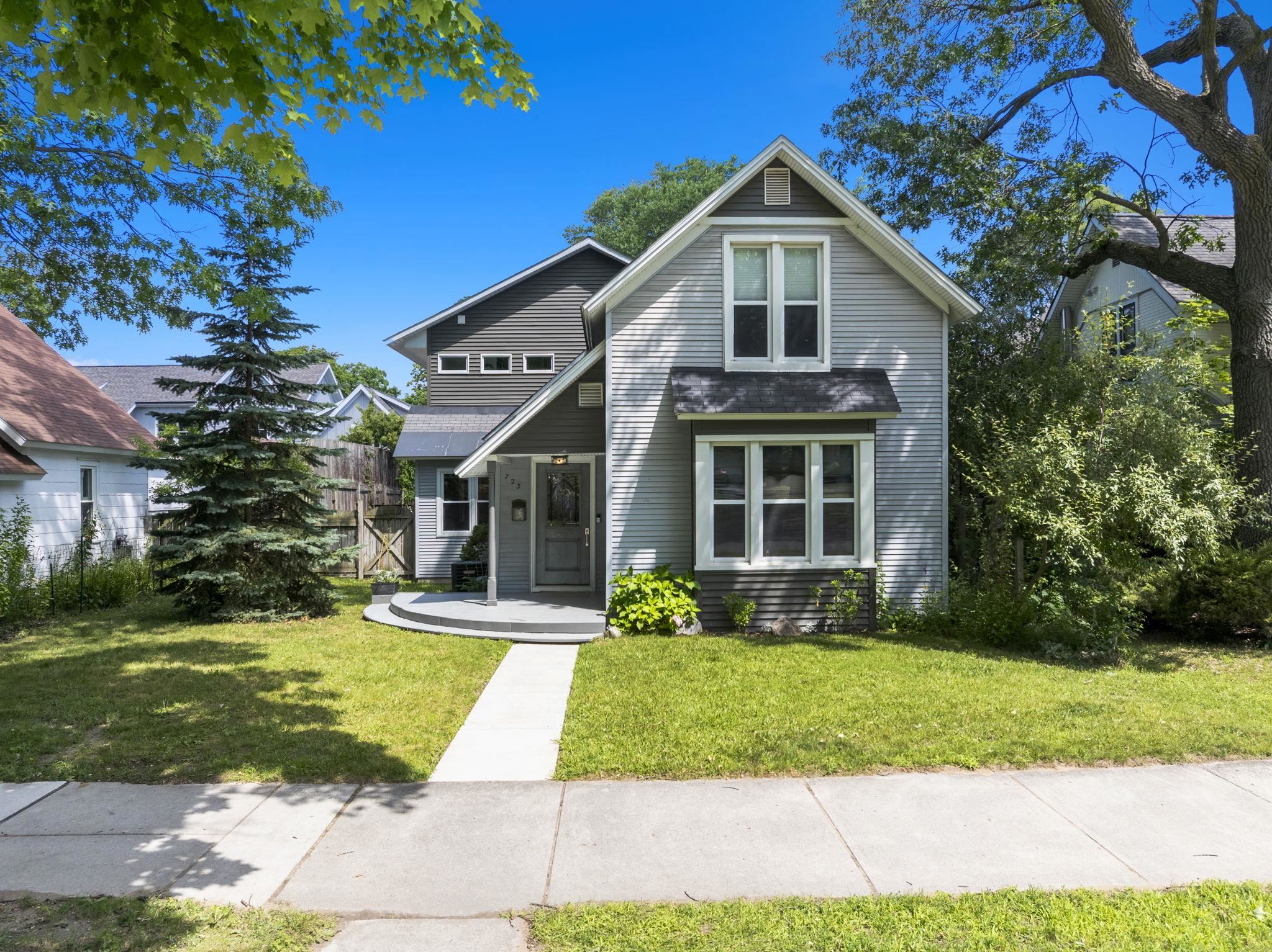 723 Washington Street Property Photo 1