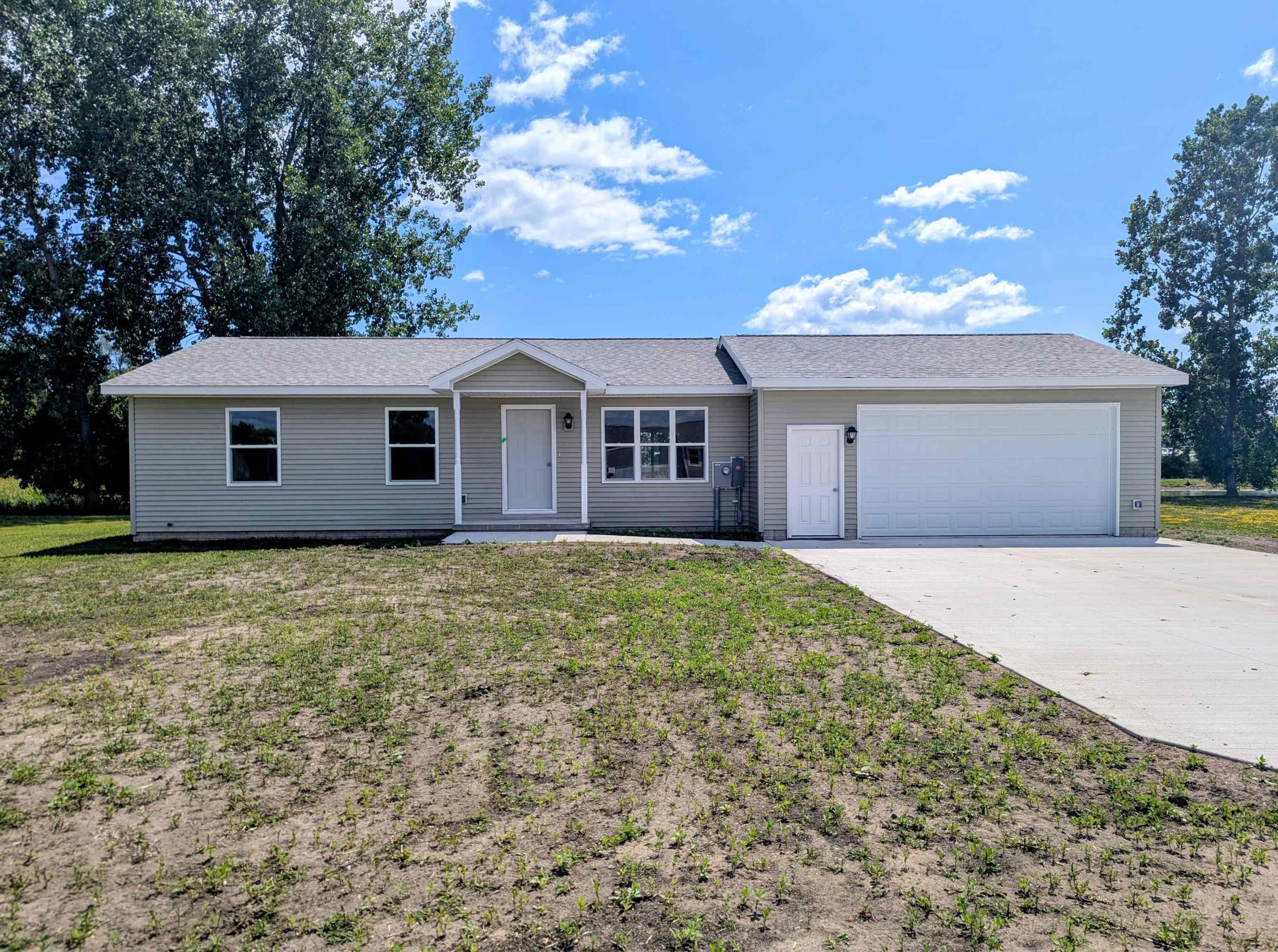262 Stern Drive Property Photo 1