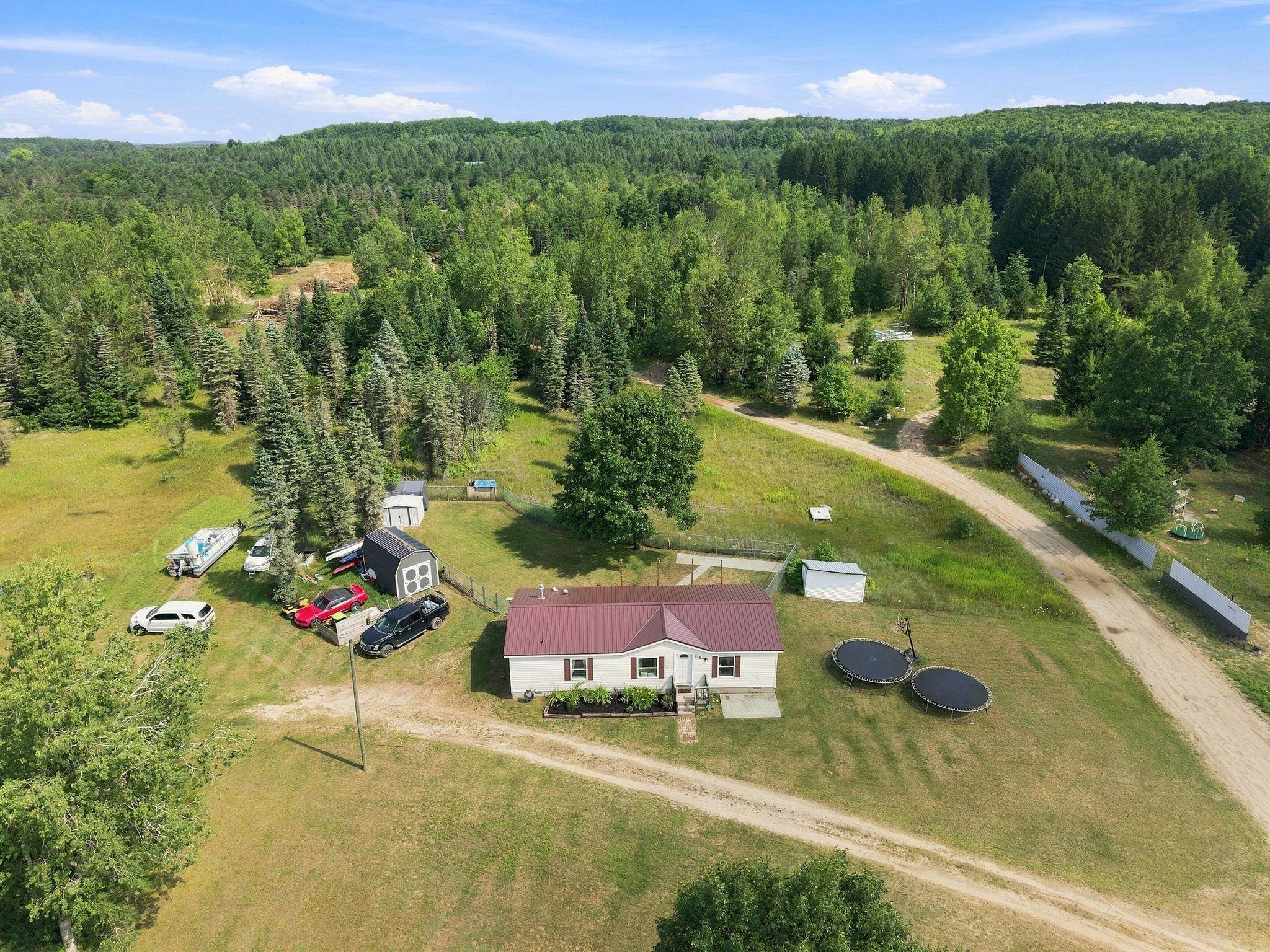 6184 Gonyer Property Photo 1