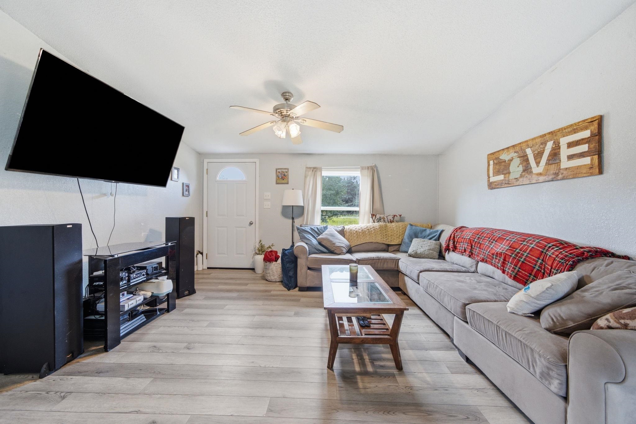6184 Gonyer Property Photo 5