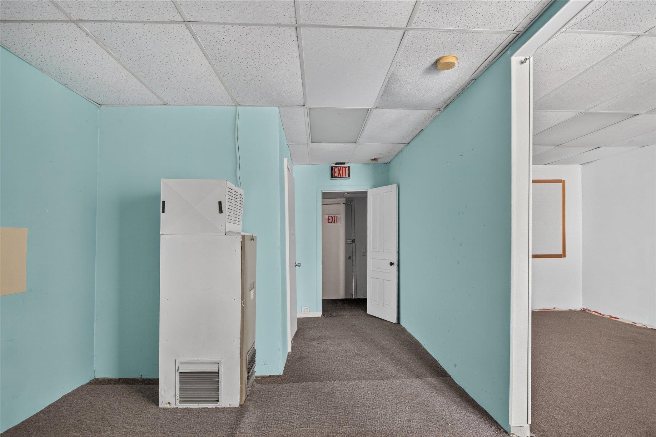 235 W Wright Avenue Property Photo 12