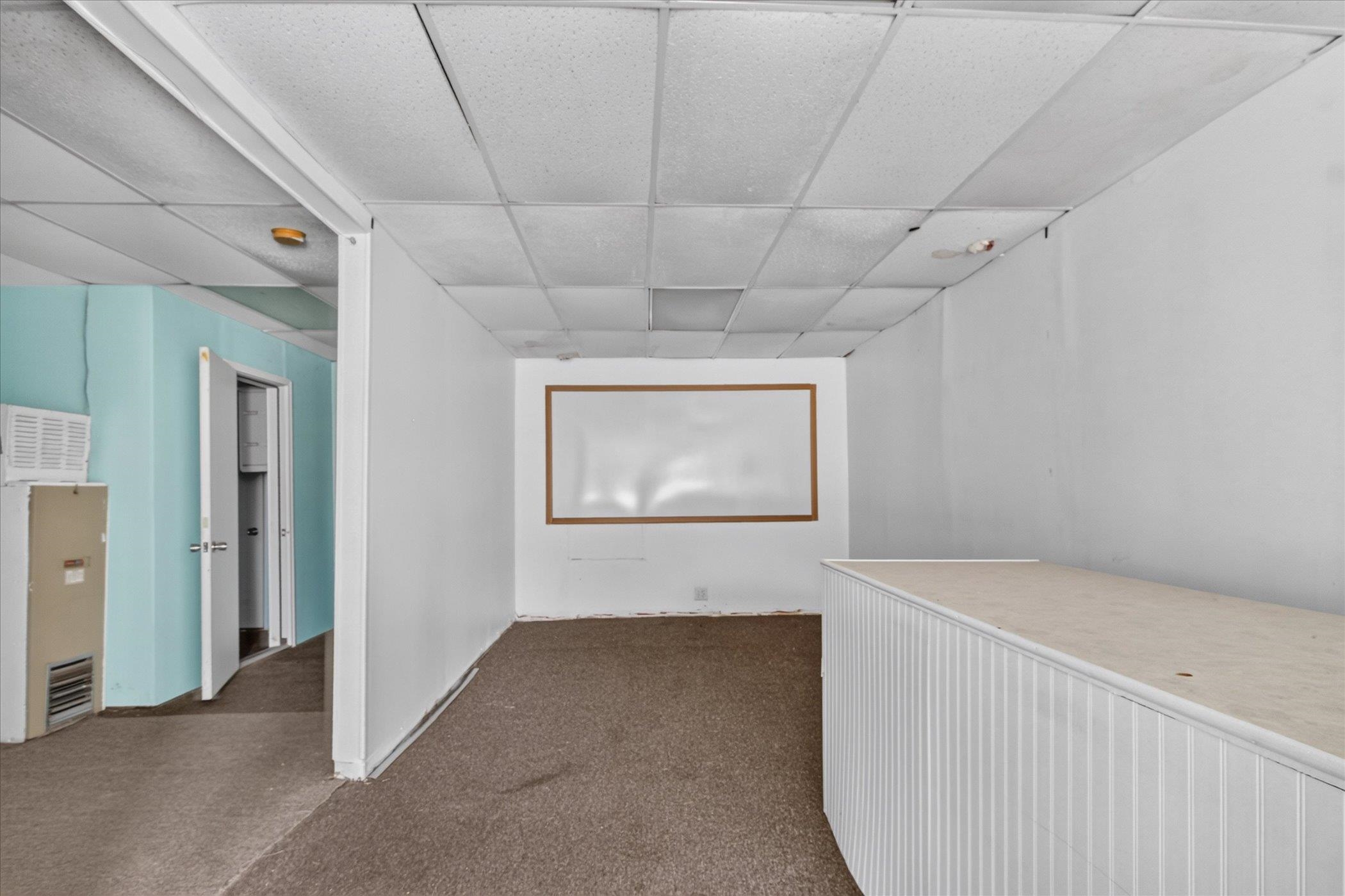 235 W Wright Avenue Property Photo 15
