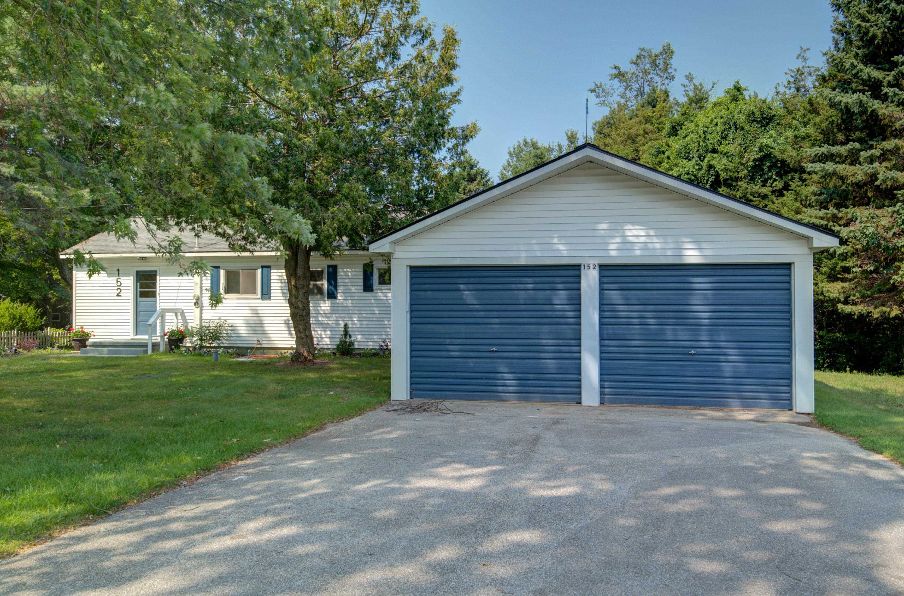 152 Sunset Drive Property Photo 1
