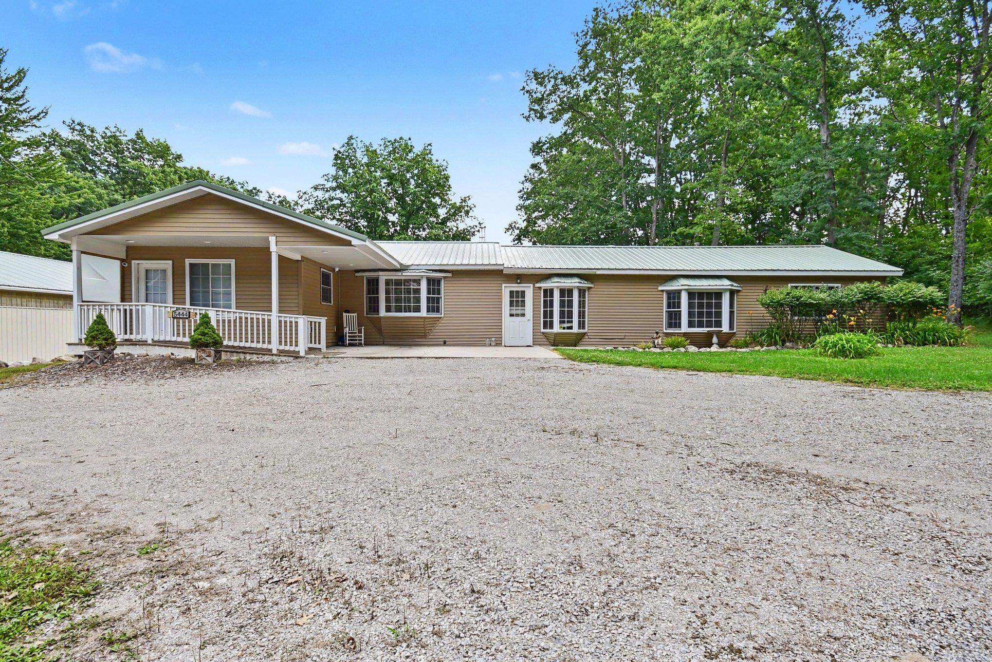 5444 S Branch Road Property Photo 1