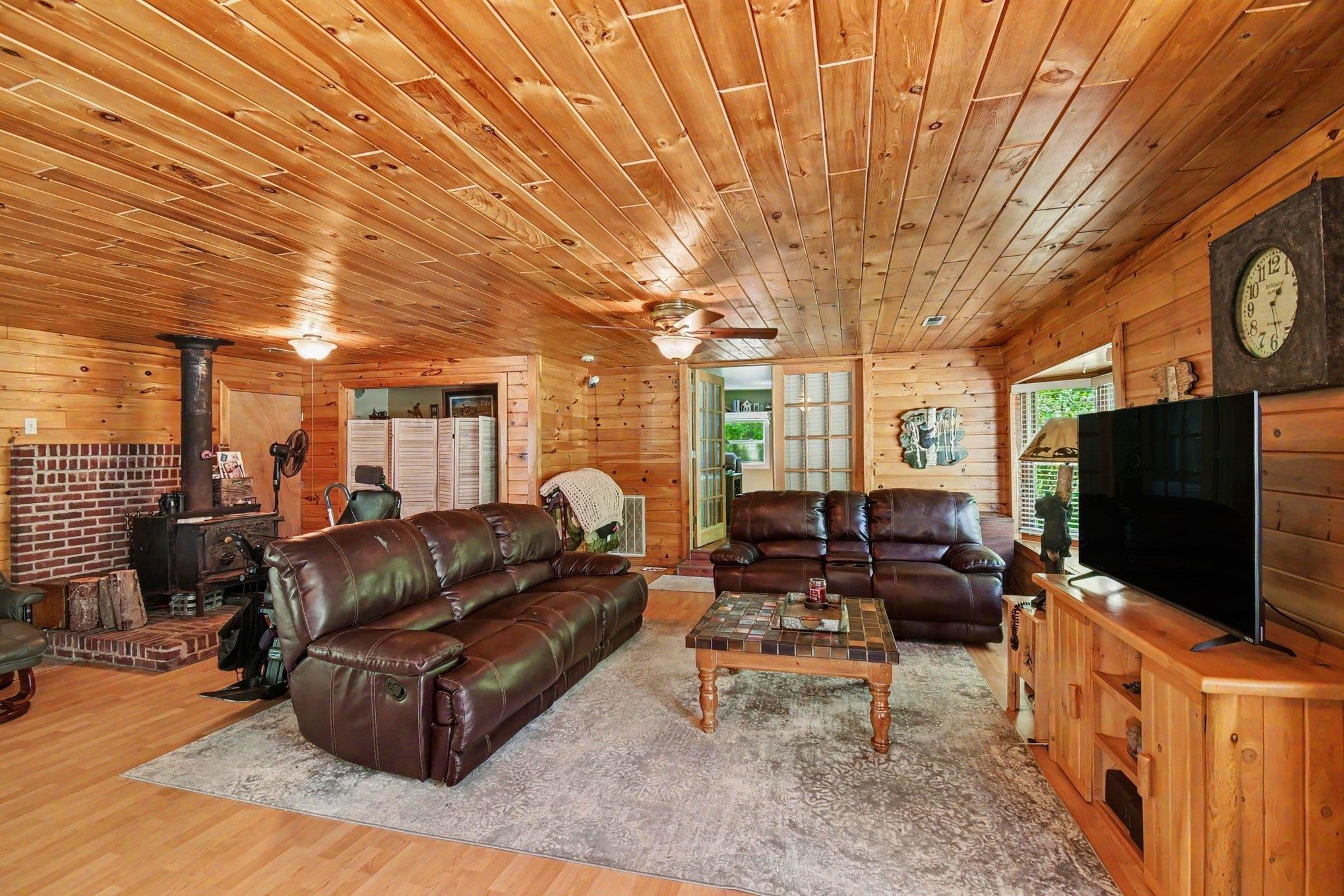 5444 S Branch Road Property Photo 4