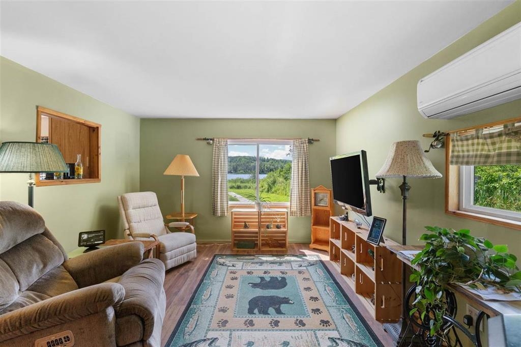 3555 Wilson Property Photo 28