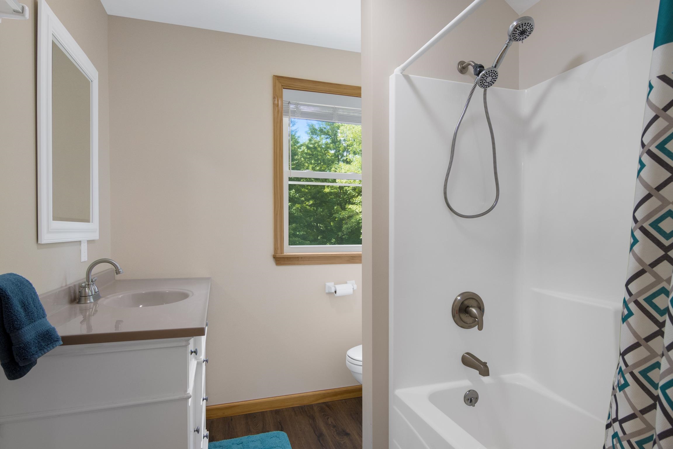 16514 Vondra Road Property Photo 12