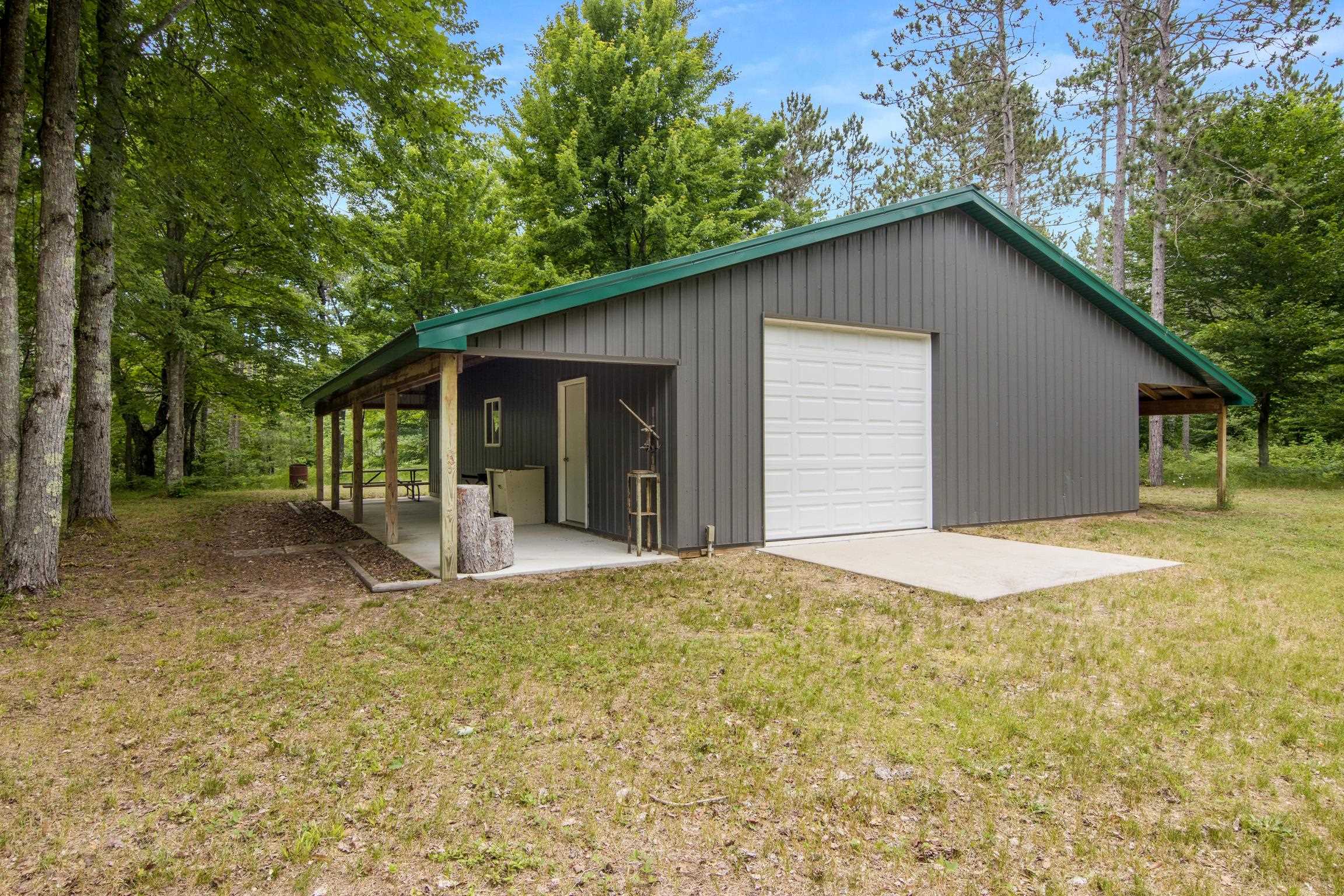 16514 Vondra Road Property Photo 22