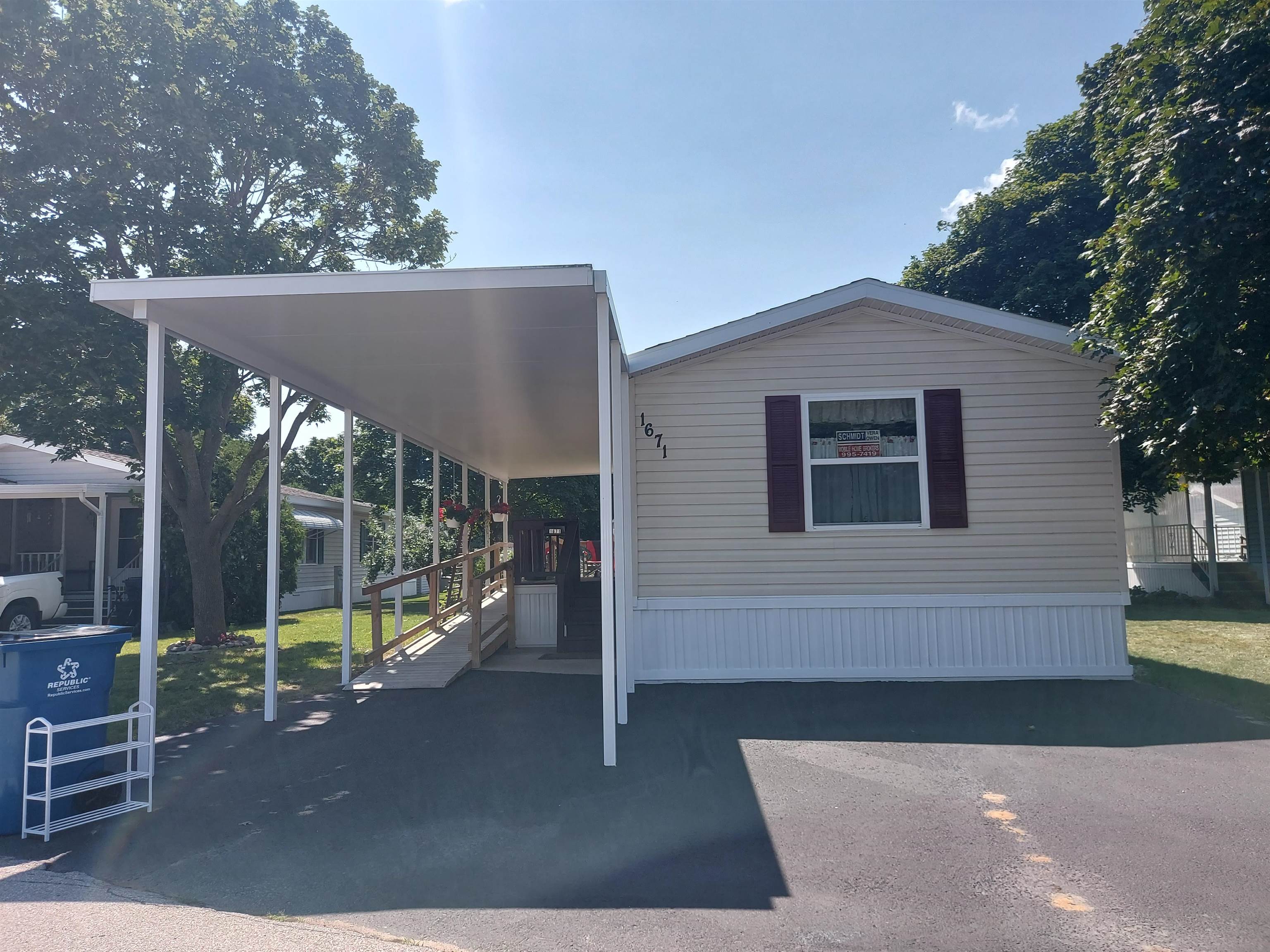 1671 David Place Property Photo 1