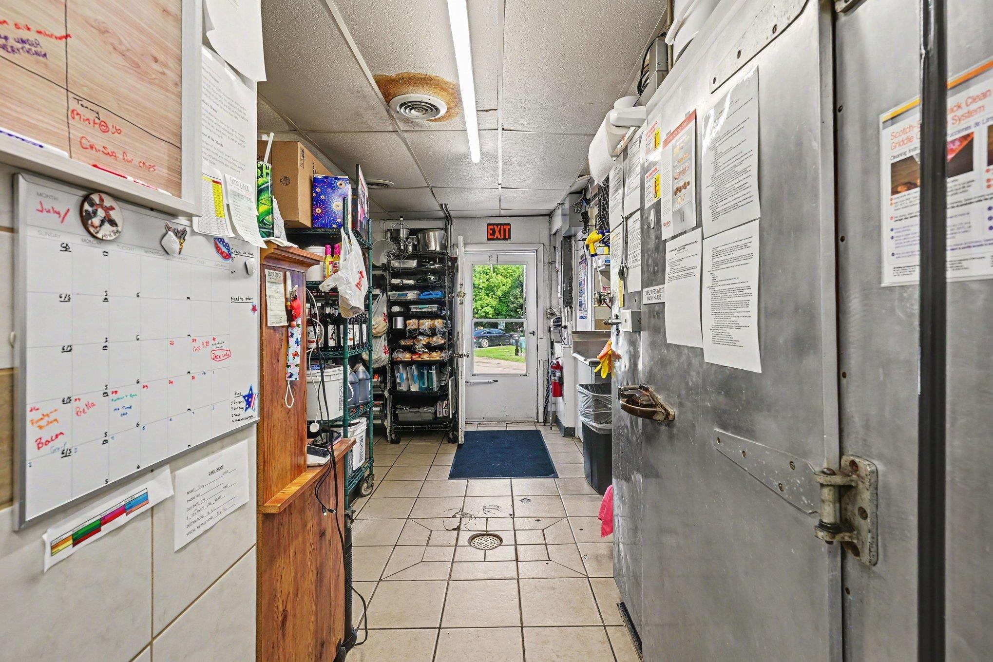 111 N William Street Property Photo 18