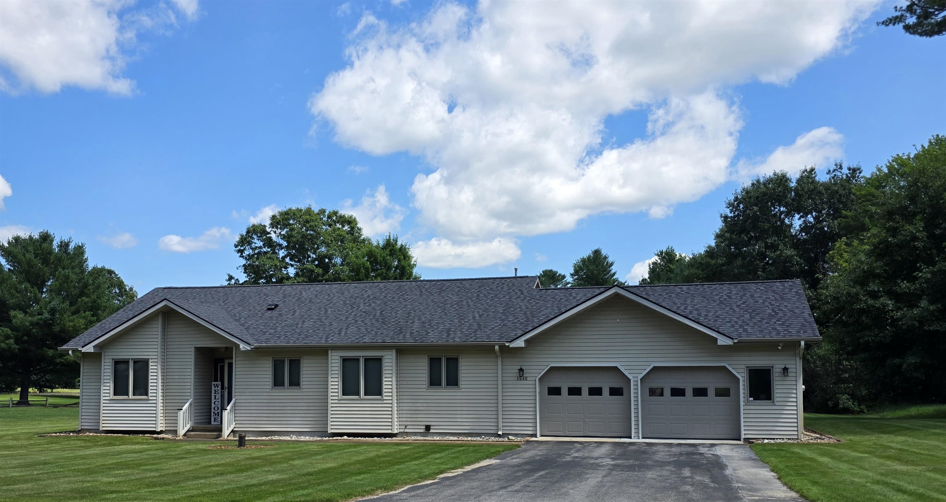 1540 Twin Birch Property Photo 4