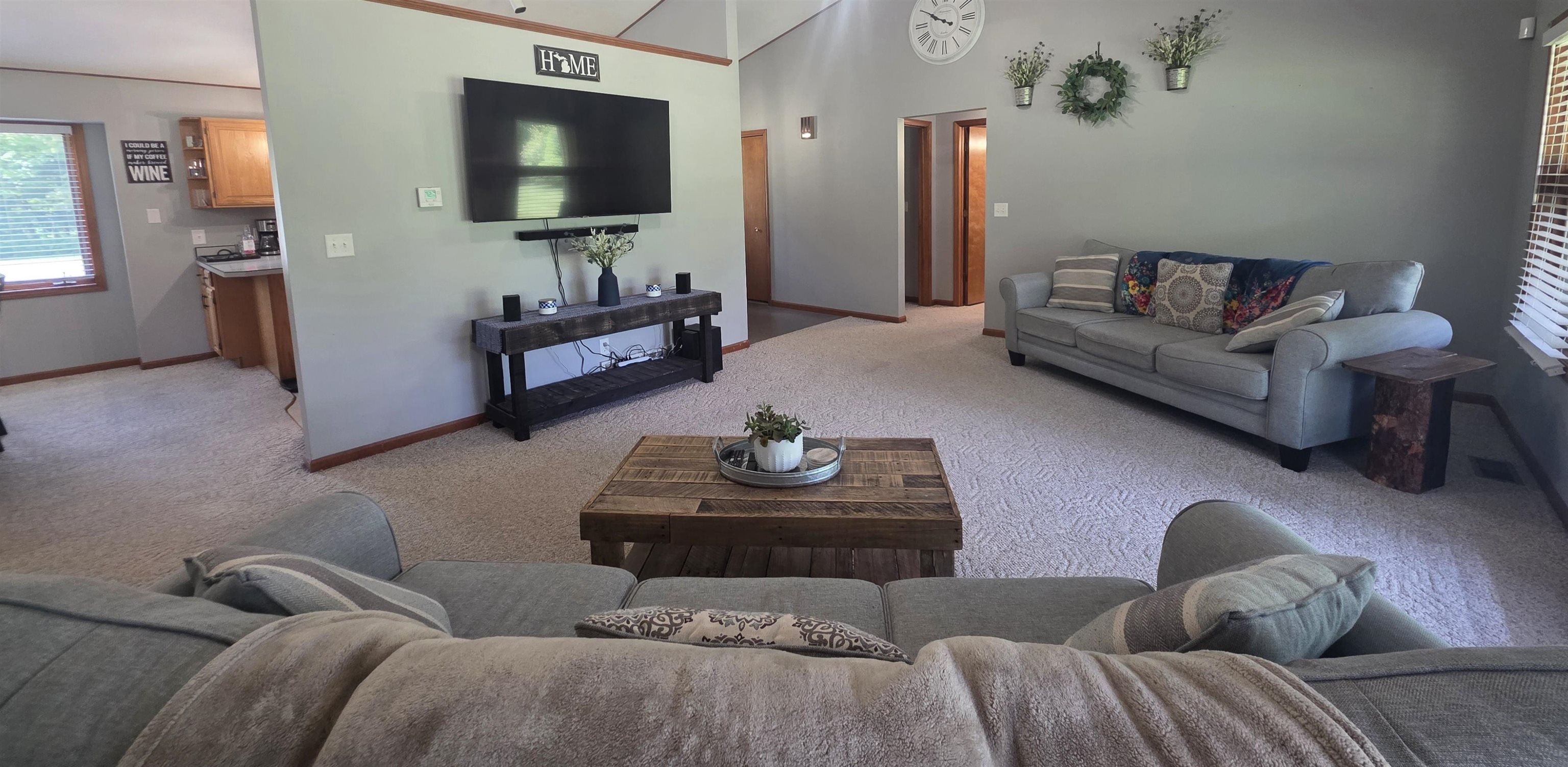 1540 Twin Birch Property Photo 8