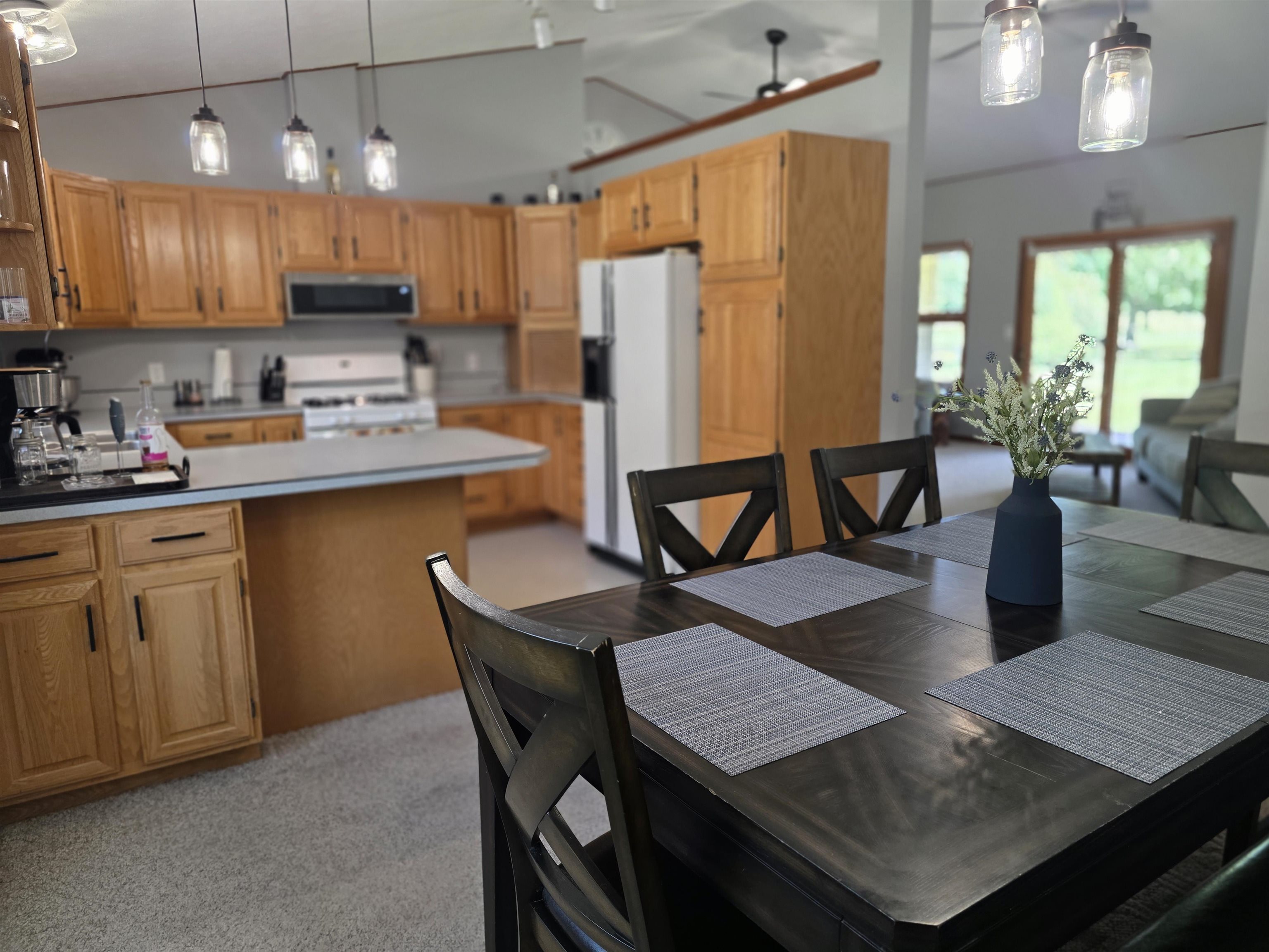 1540 Twin Birch Property Photo 13