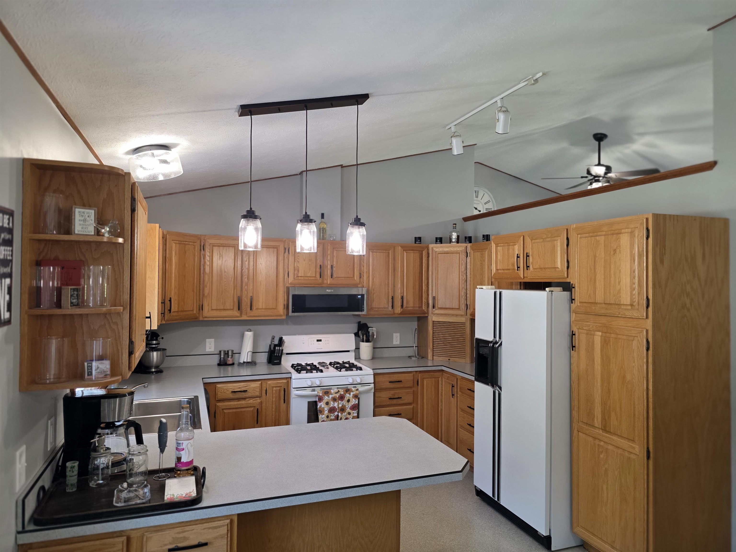 1540 Twin Birch Property Photo 14