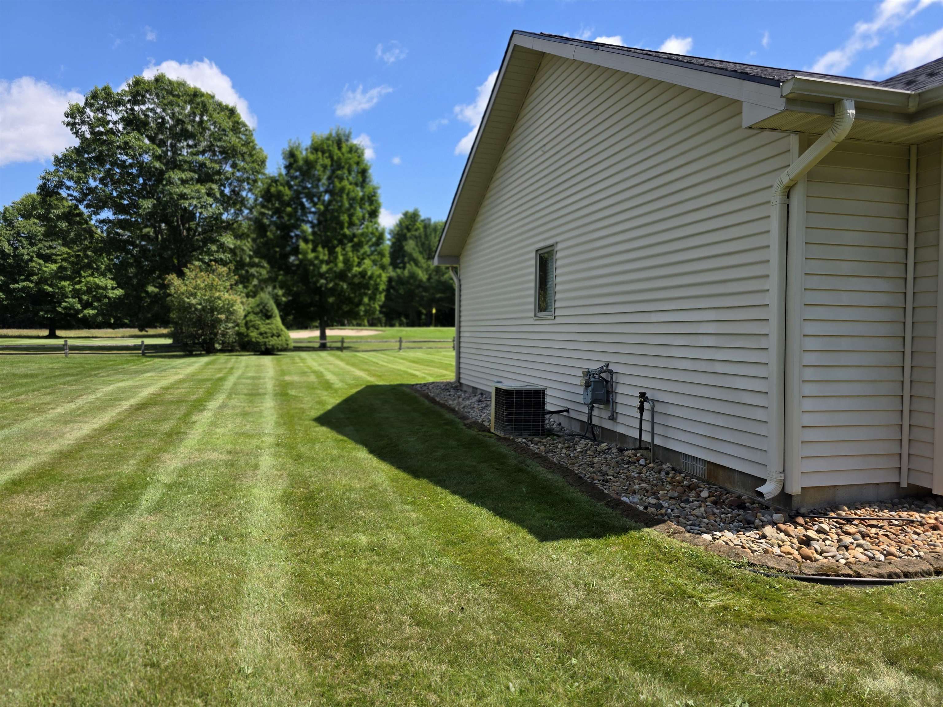 1540 Twin Birch Property Photo 29