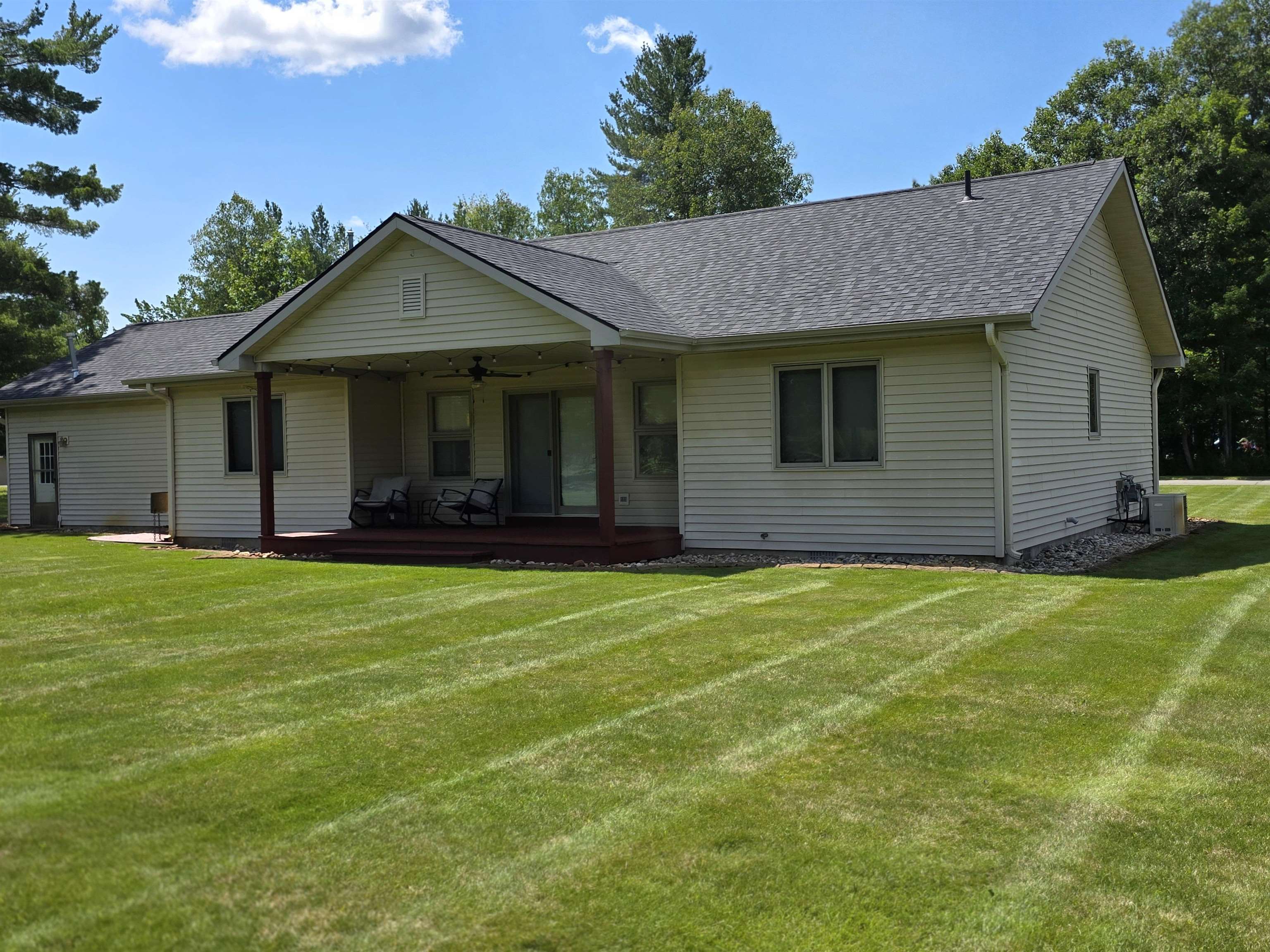 1540 Twin Birch Property Photo 30