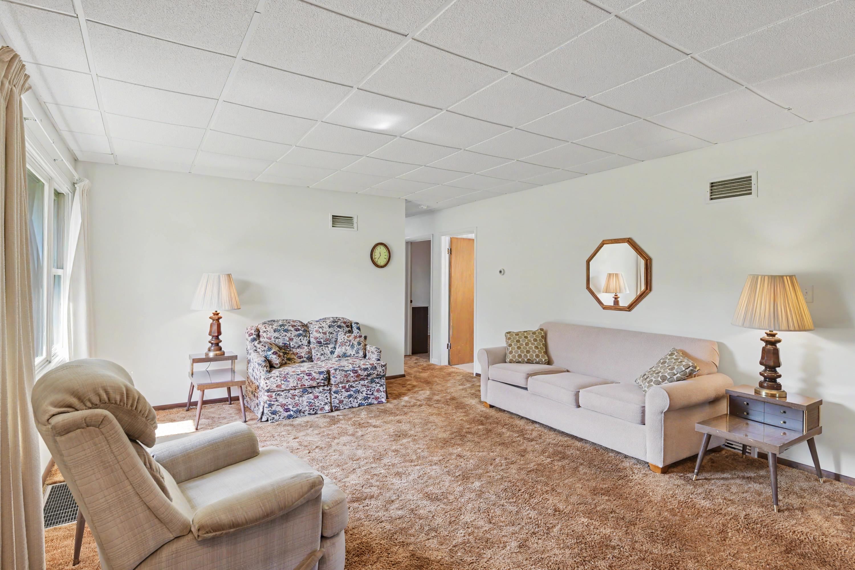 11869 Center Road Property Photo 10