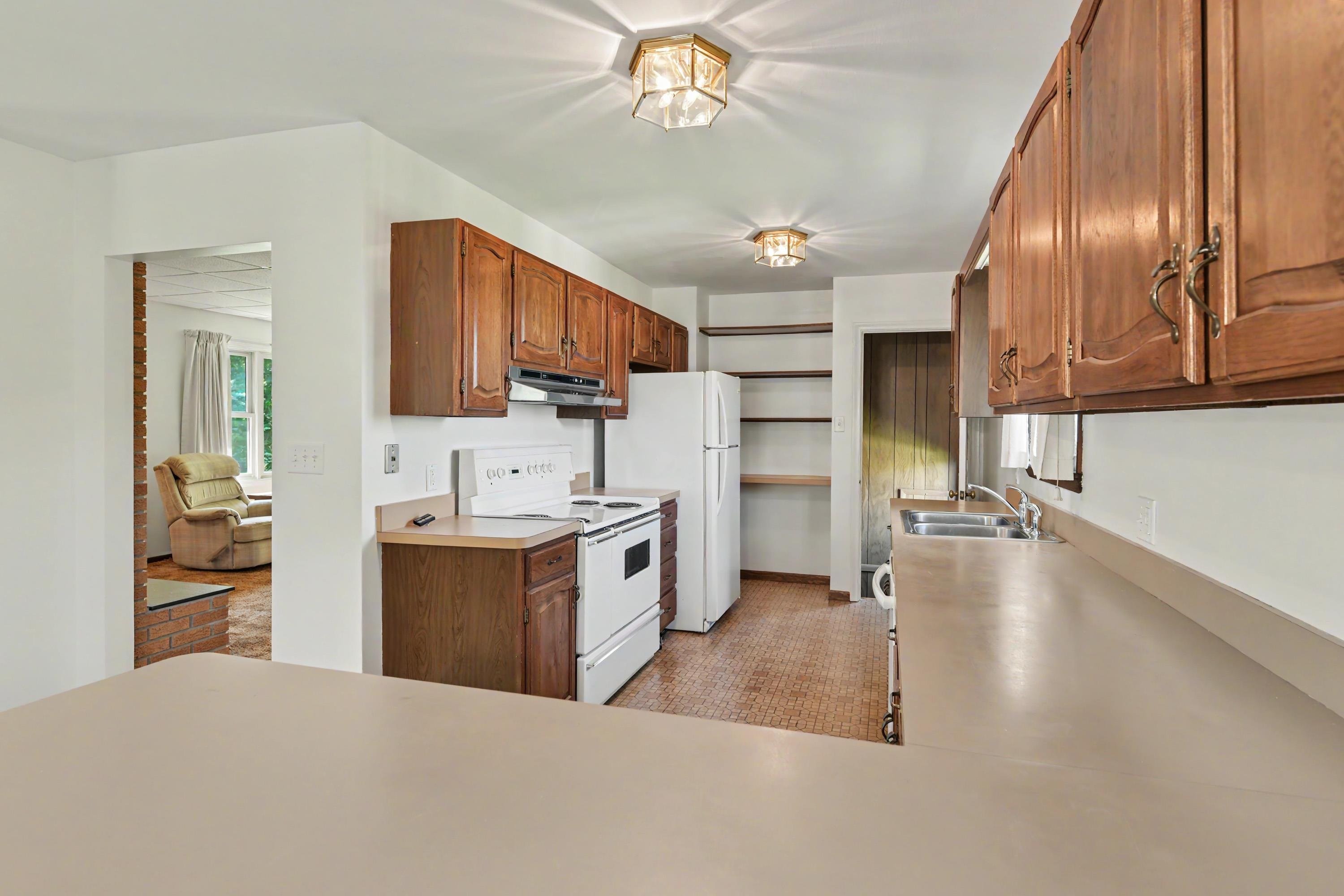 11869 Center Road Property Photo 12