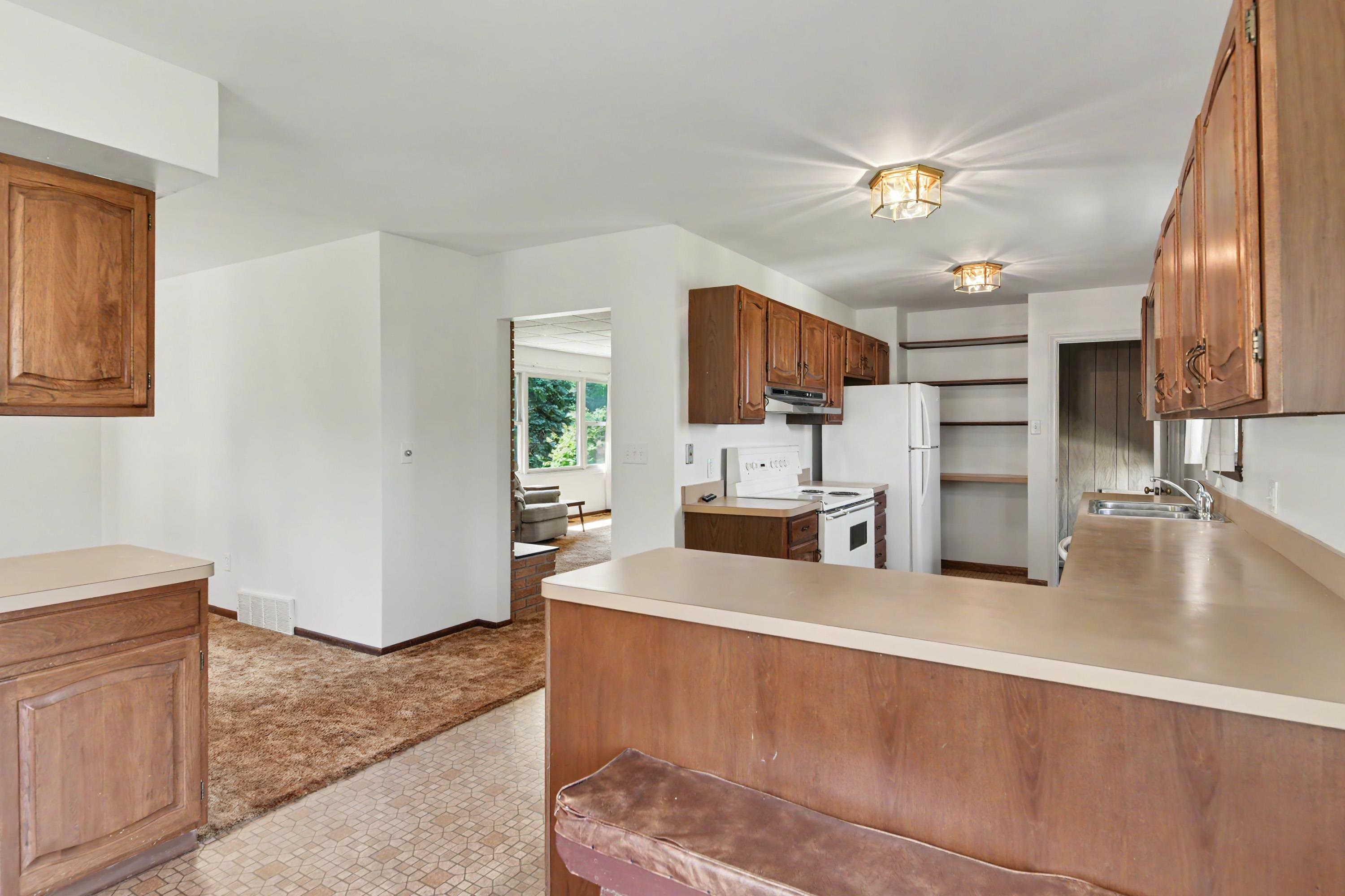 11869 Center Road Property Photo 14