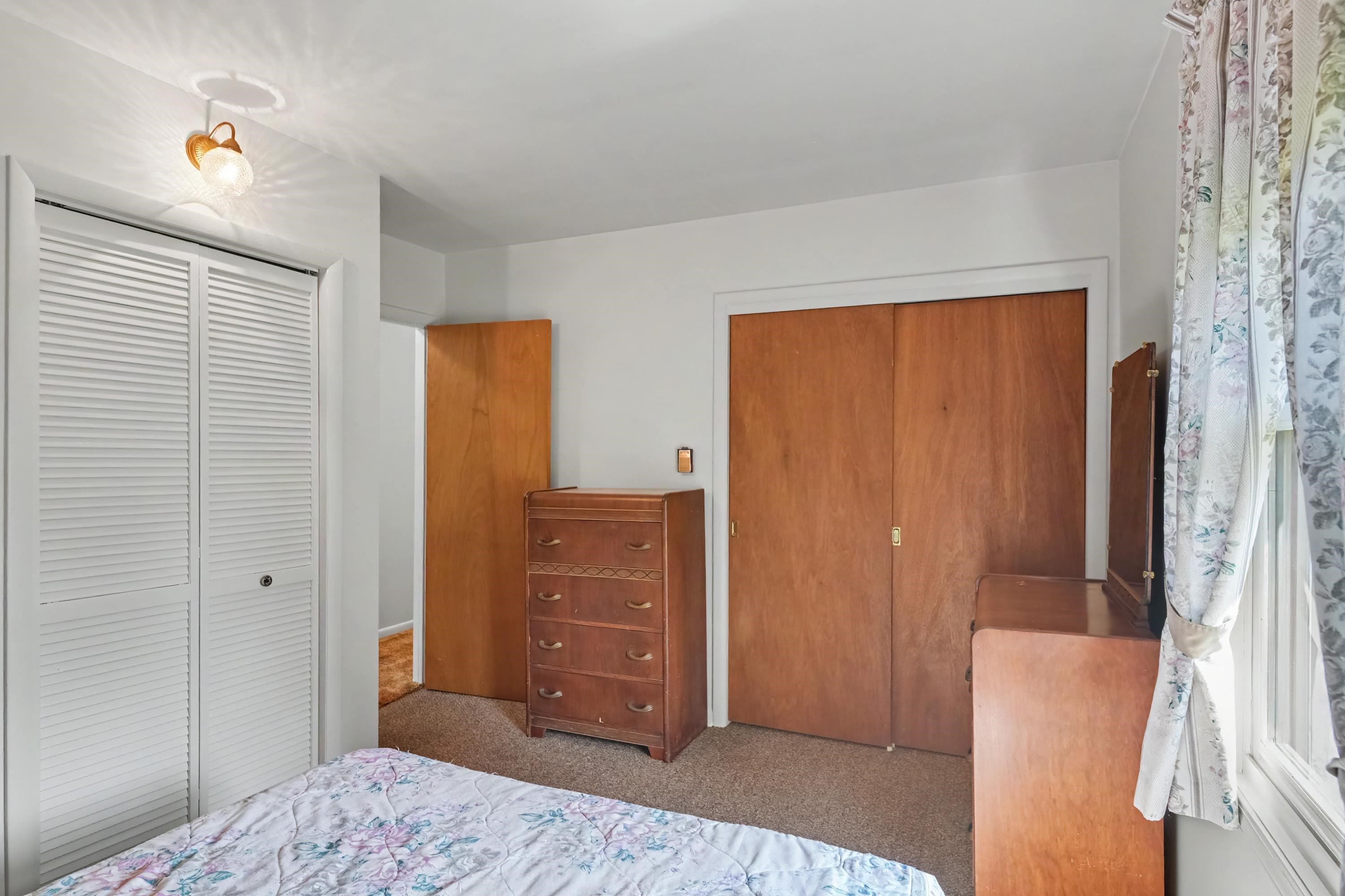 11869 Center Road Property Photo 21