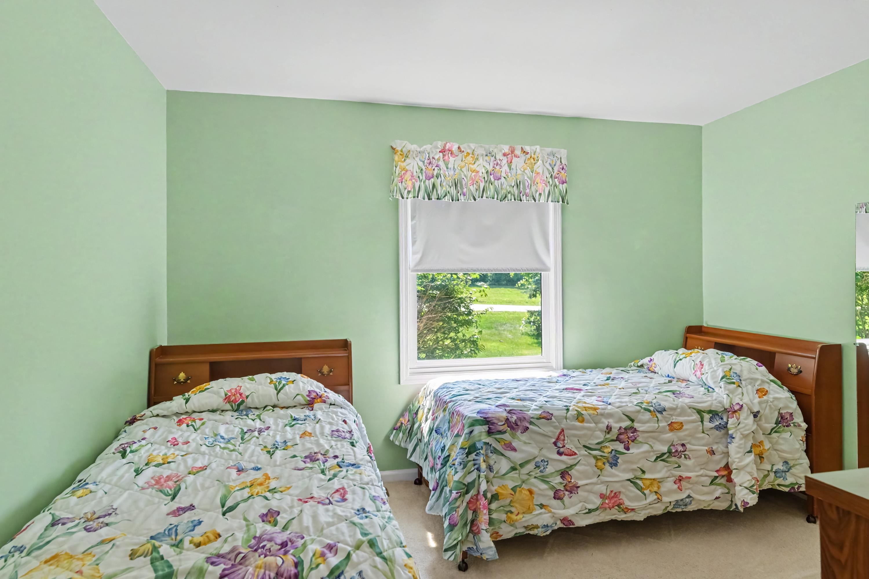 11869 Center Road Property Photo 28