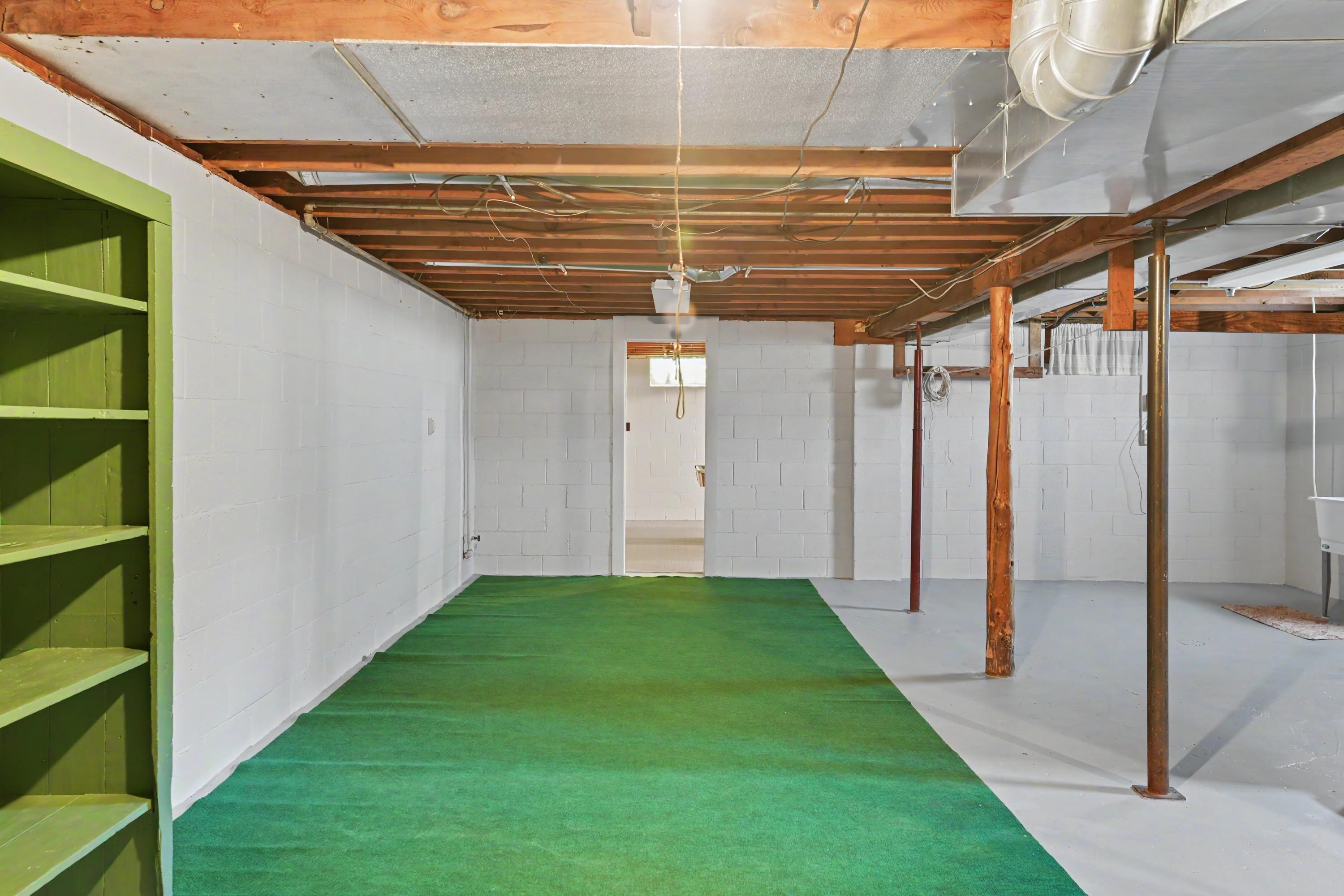 11869 Center Road Property Photo 34