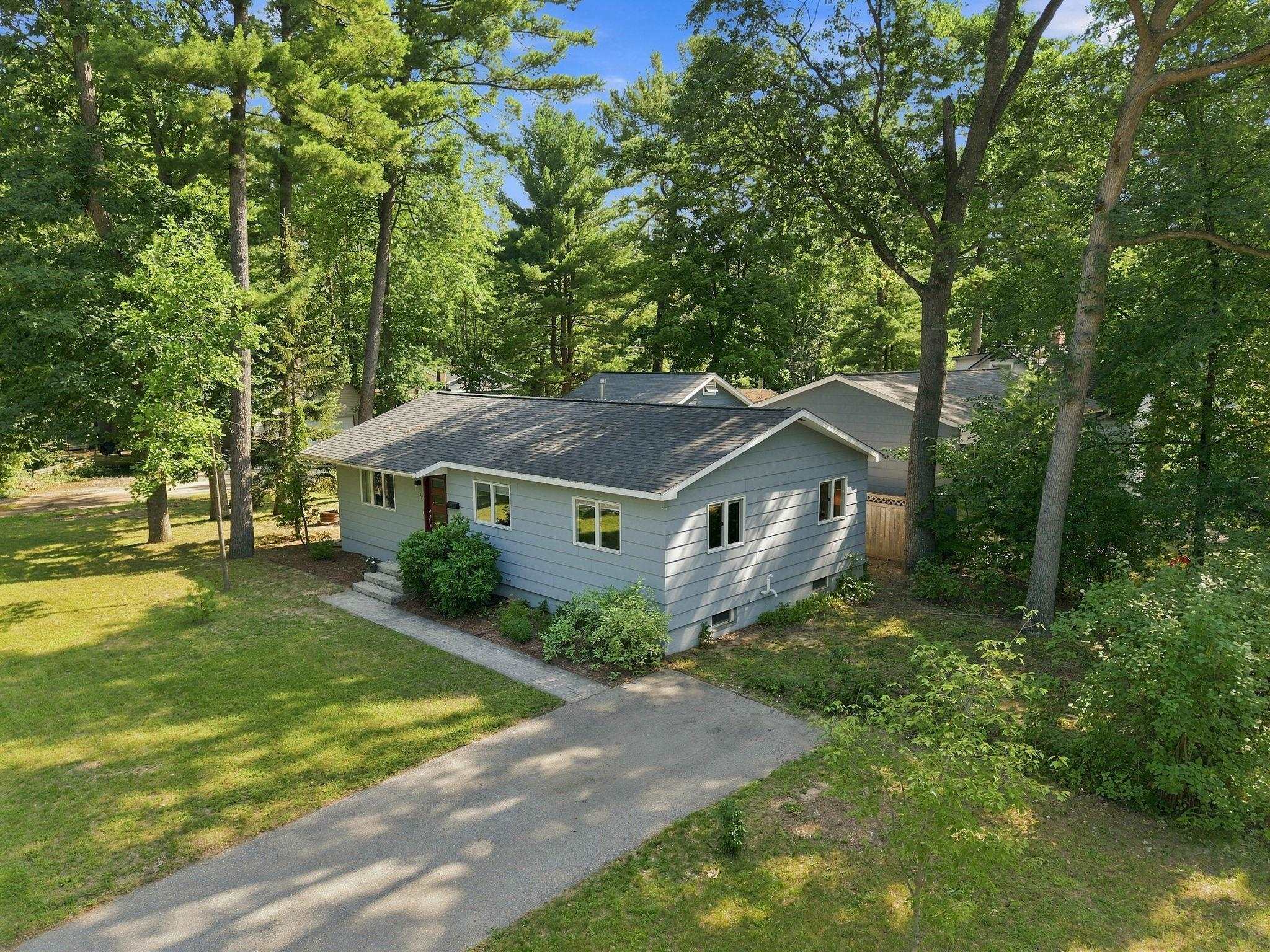 339 Huron Street Property Photo 1
