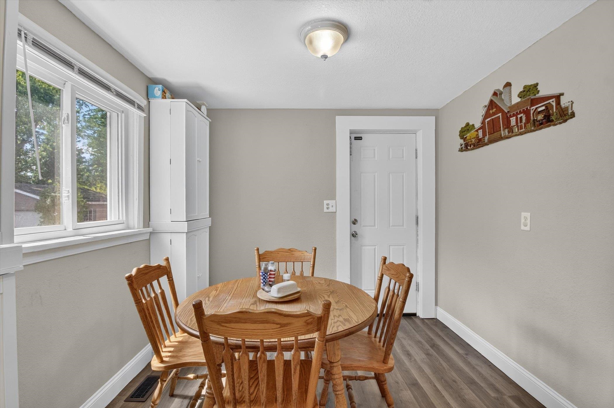 204 S Hodges Drive Property Photo 22
