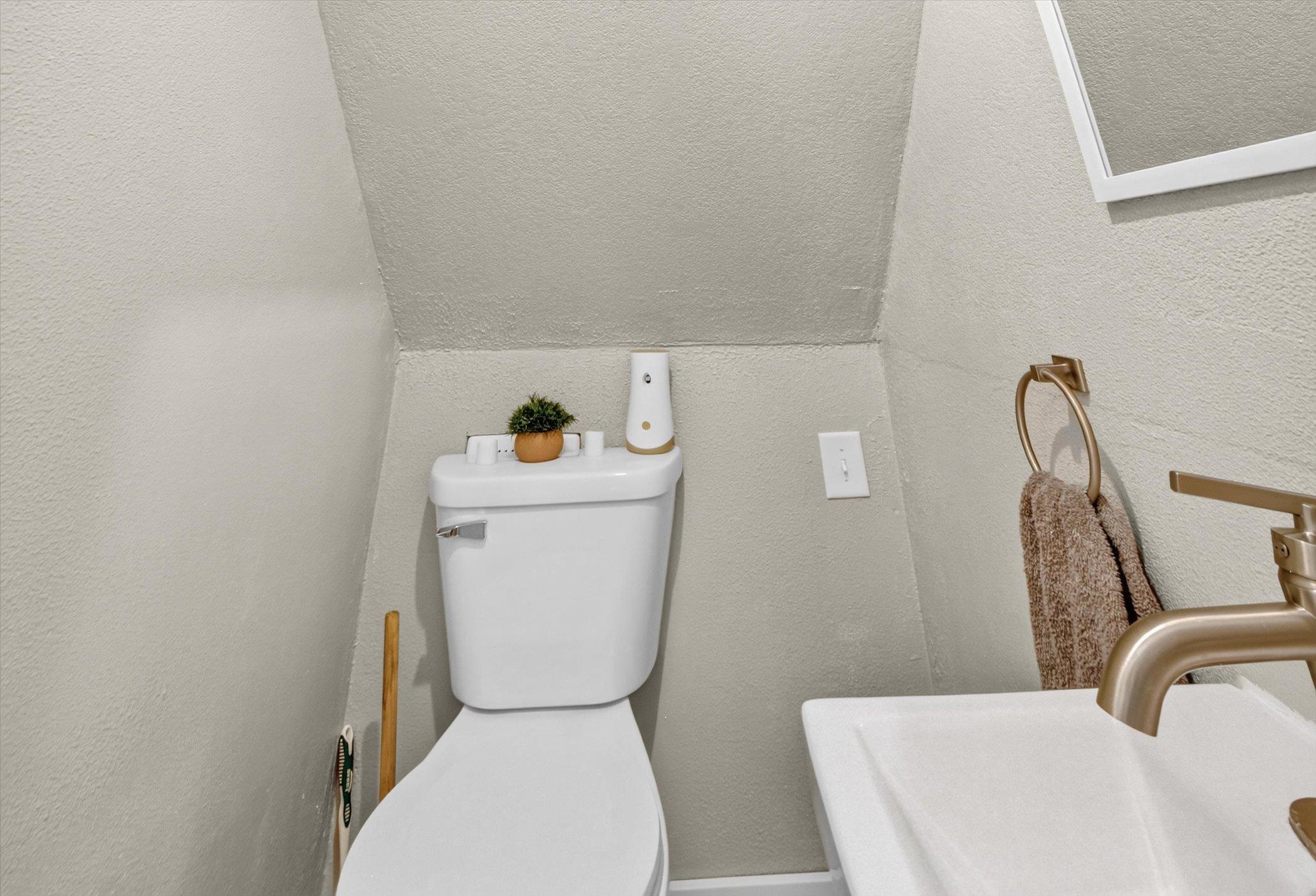 204 S Hodges Drive Property Photo 32