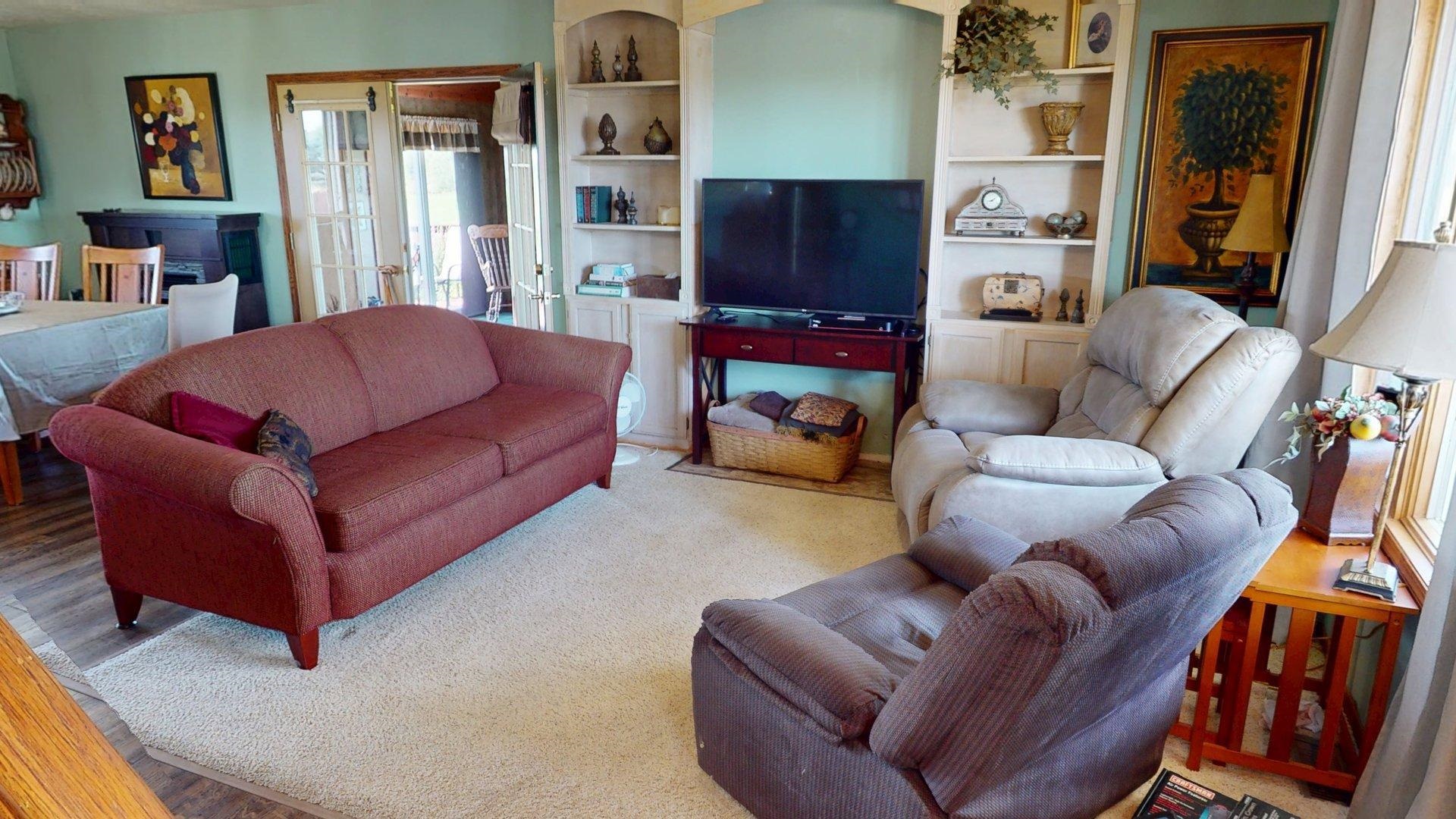668 S Nelson Property Photo 8