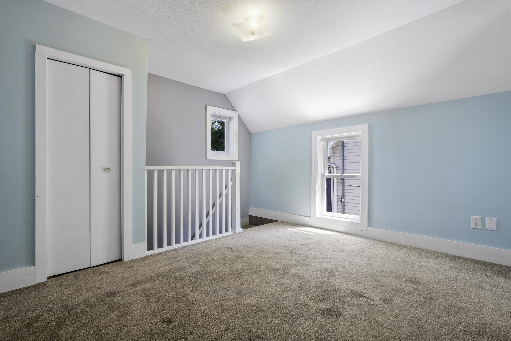 851 E Eighth Street Property Photo 28