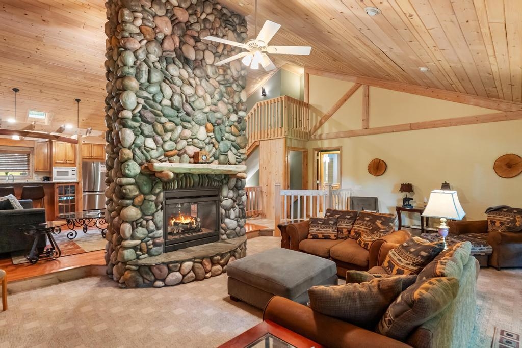2658 Troon South Property Photo 5